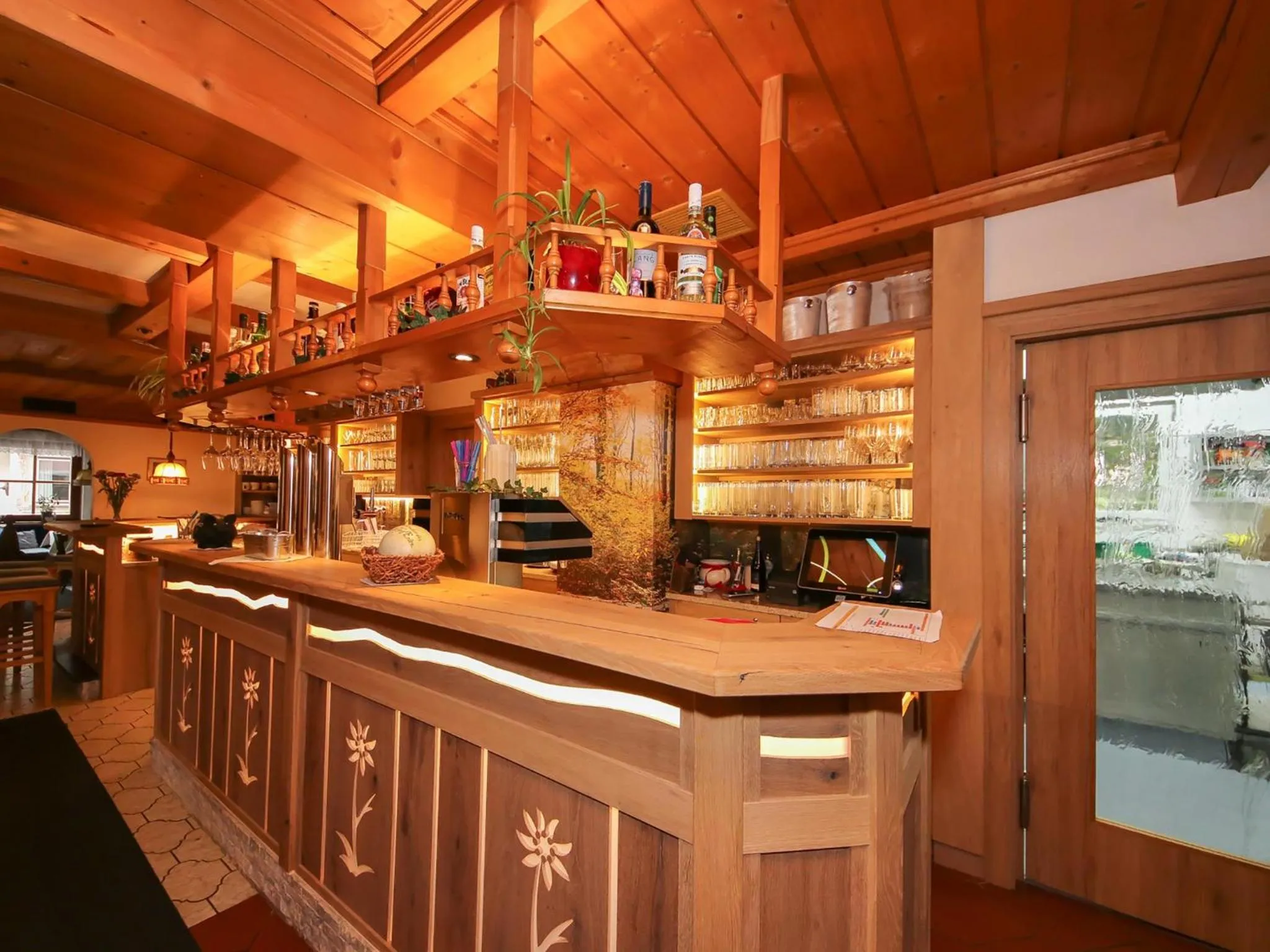 Restaurant/places to eat in Landgasthof Neuwirt