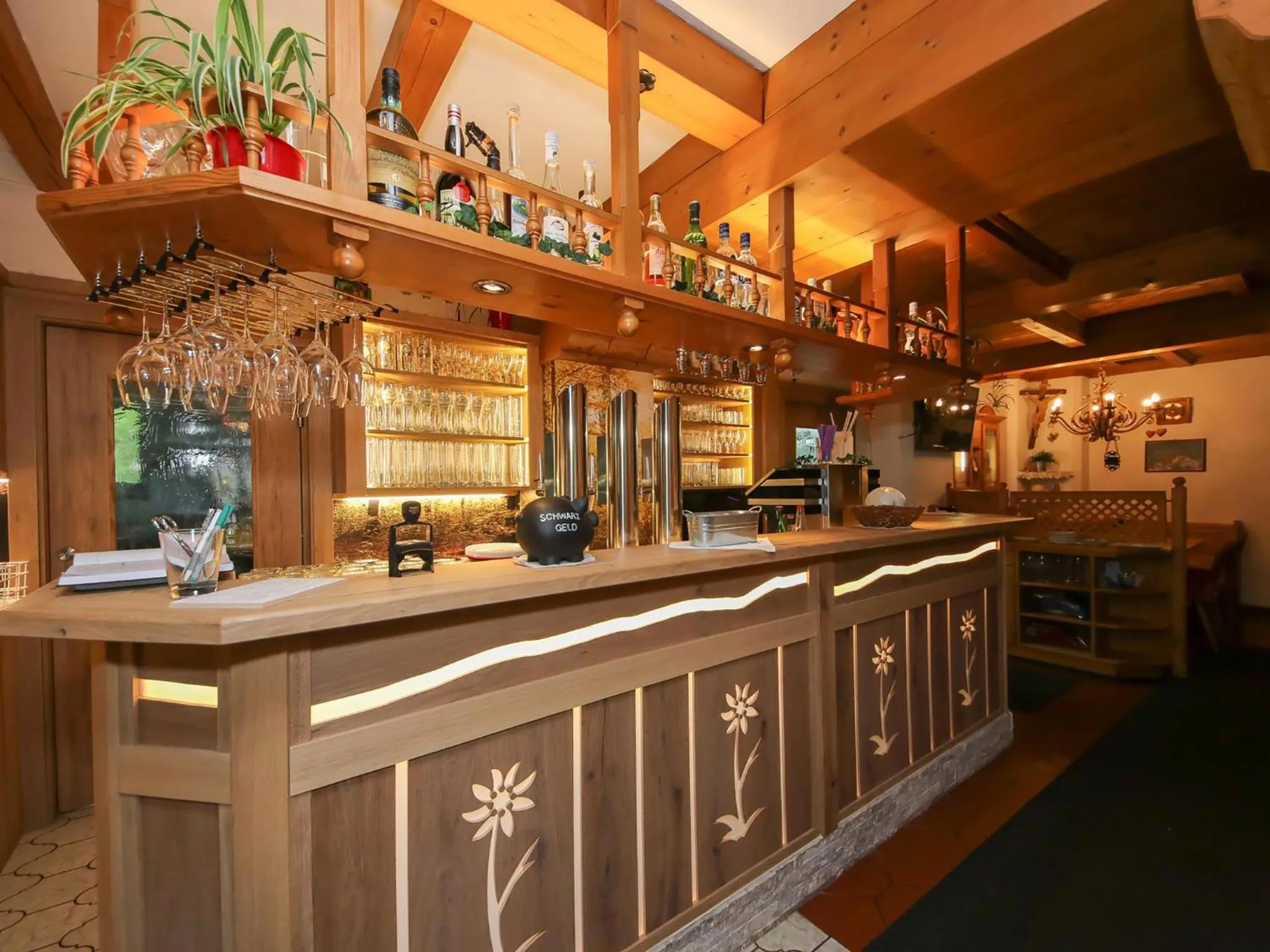 Restaurant/places to eat in Landgasthof Neuwirt