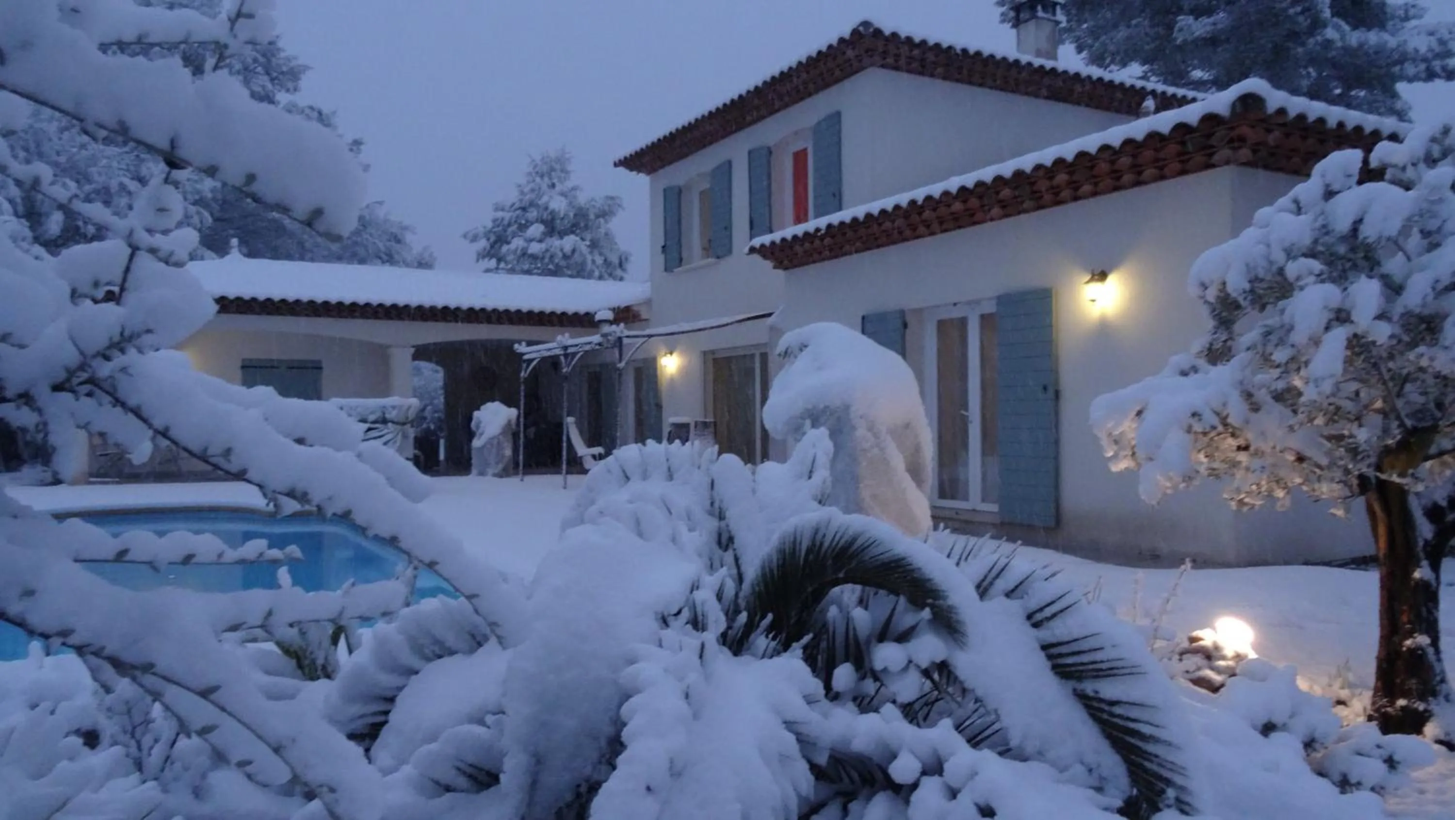 Winter in L Olivadou B&B