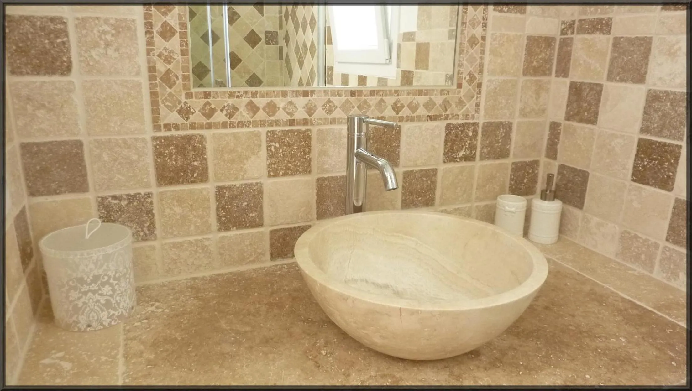 Shower in L Olivadou B&B