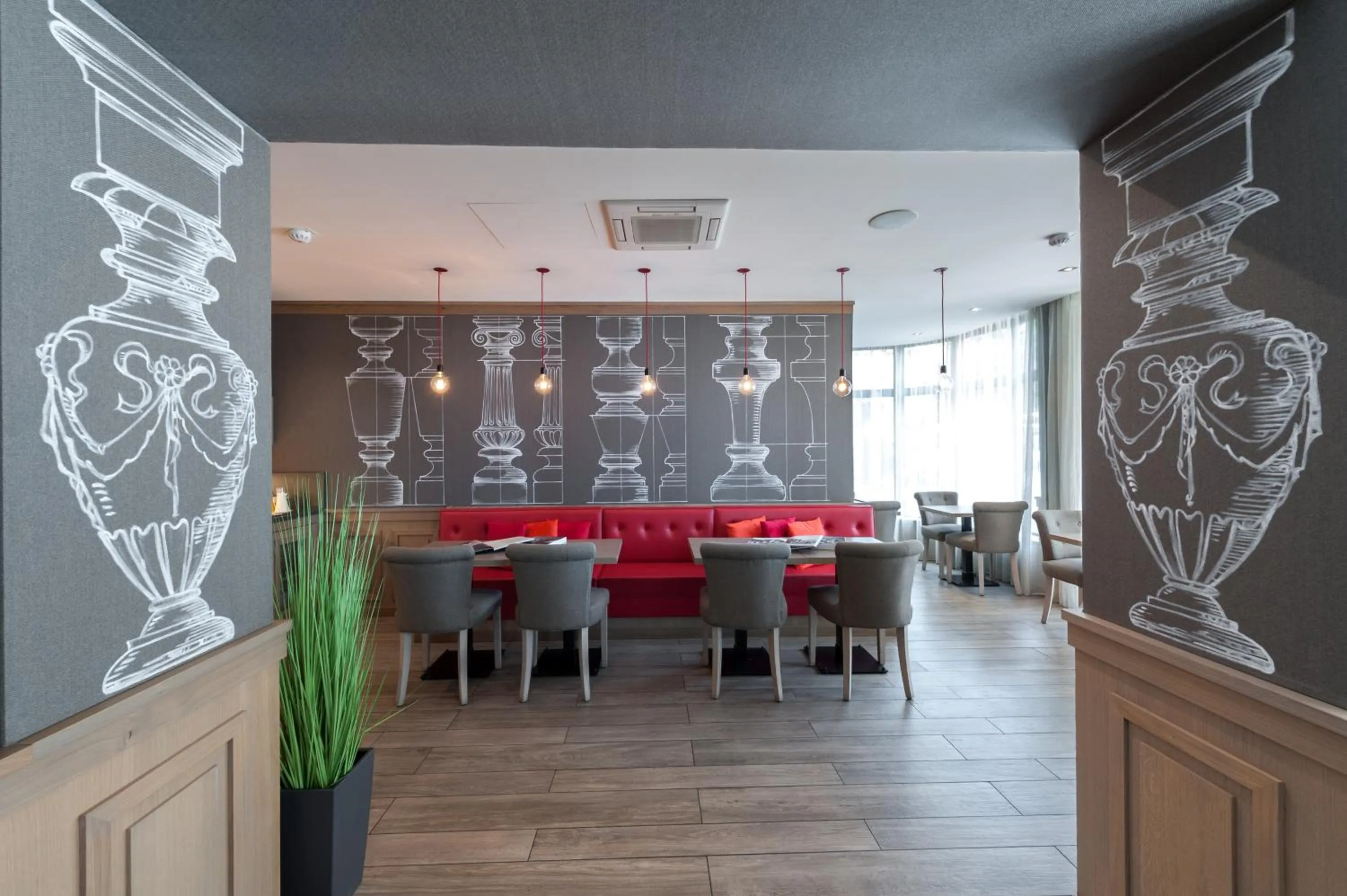 Restaurant/places to eat in Hôtel le 209 Paris Bercy