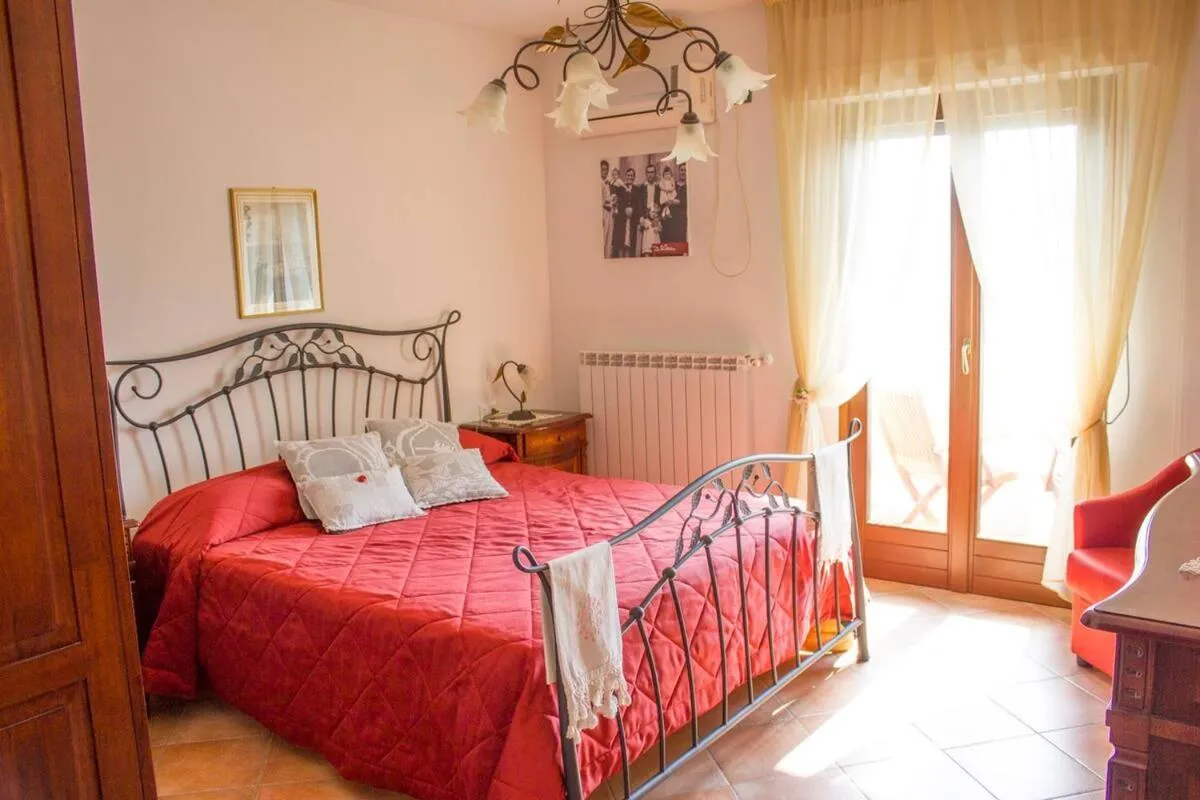 Bed in B&B "Za' Vittoria"#lagodibomba