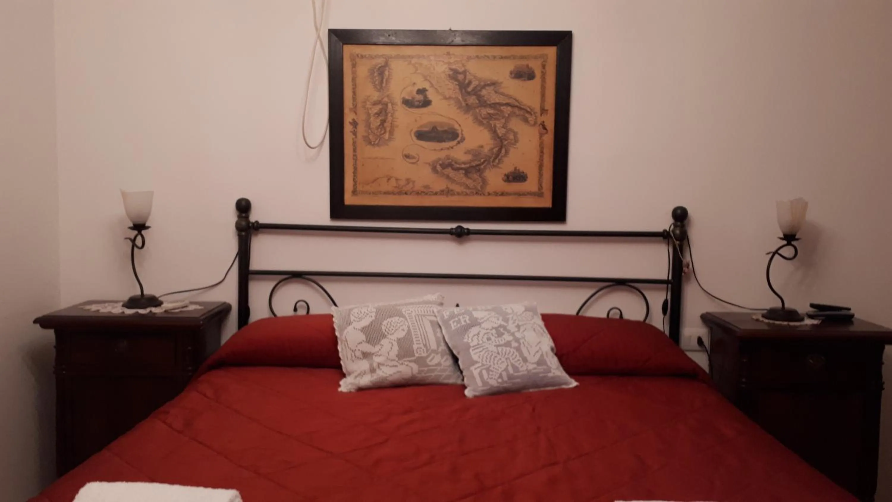 Bed in B&B "Za' Vittoria"#lagodibomba