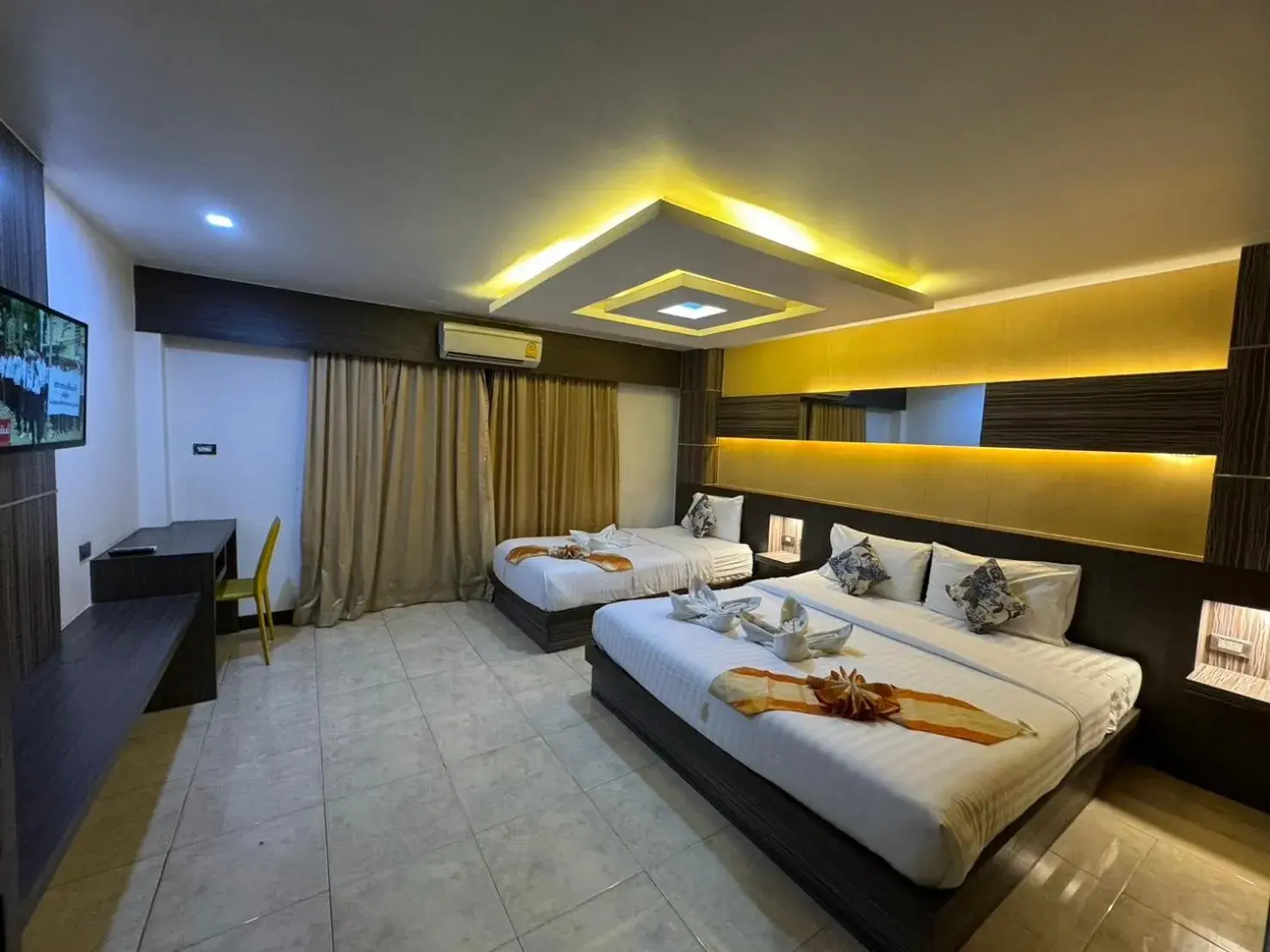 Deluxe Triple Room in MrMac's Place Deluxe Triple Room in MrMac's Place