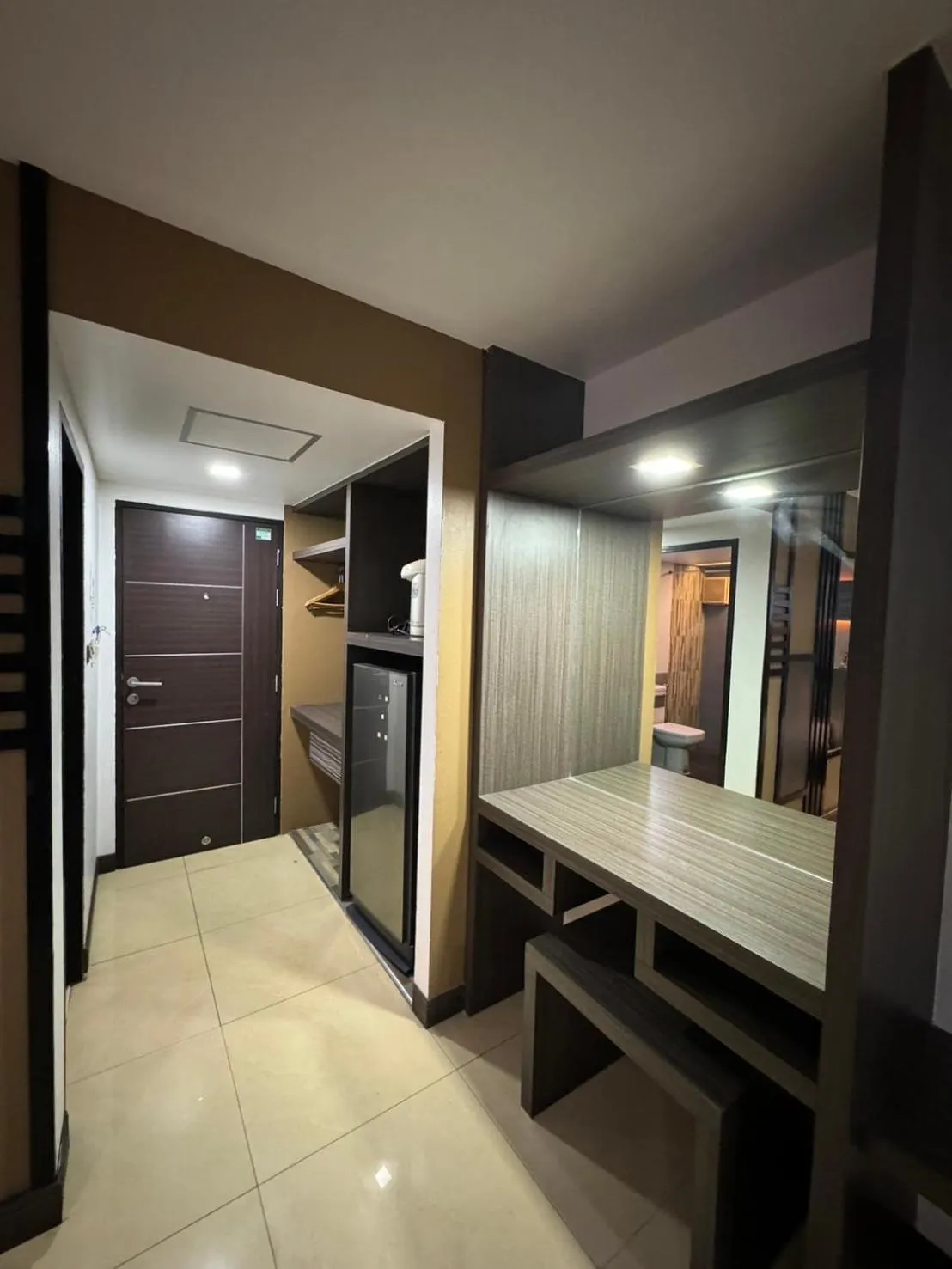 wardrobe, Bed in MrMac's Place