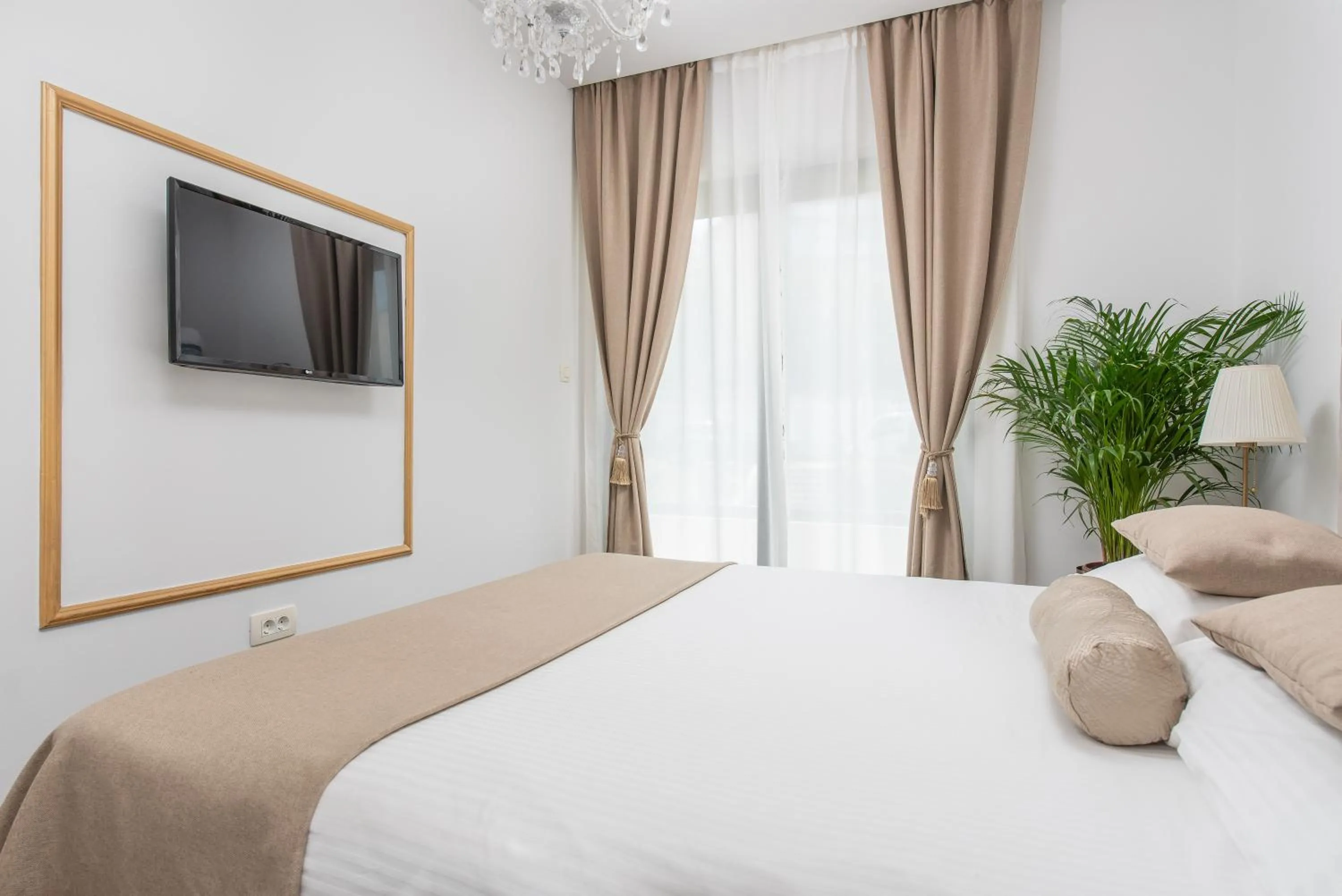 Bed in Samstag Split