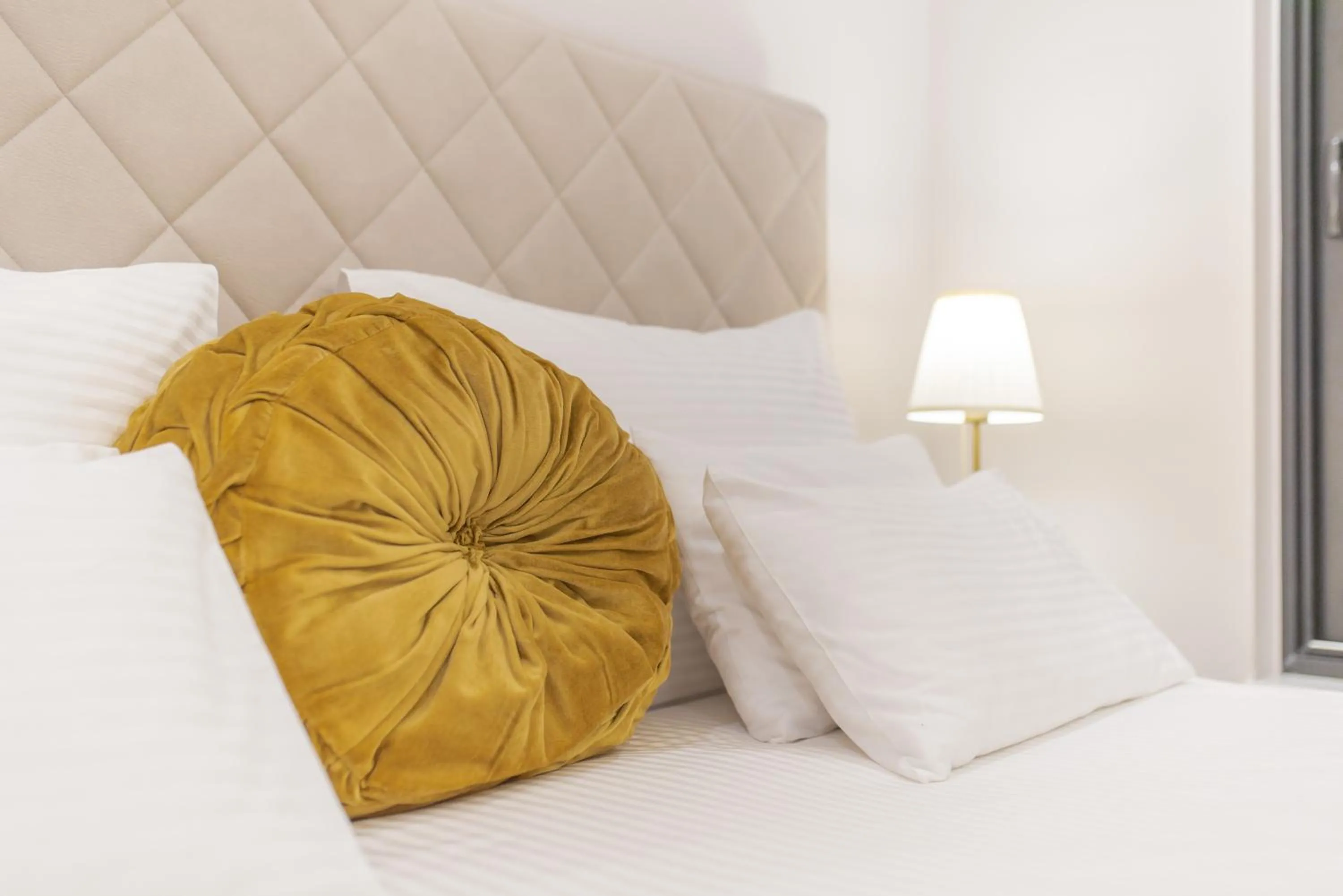 Bed in Samstag Split