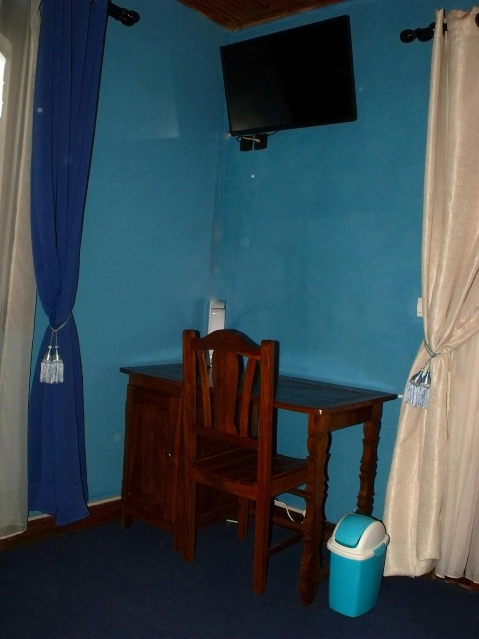 TV and multimedia in Iarimbato Hotel