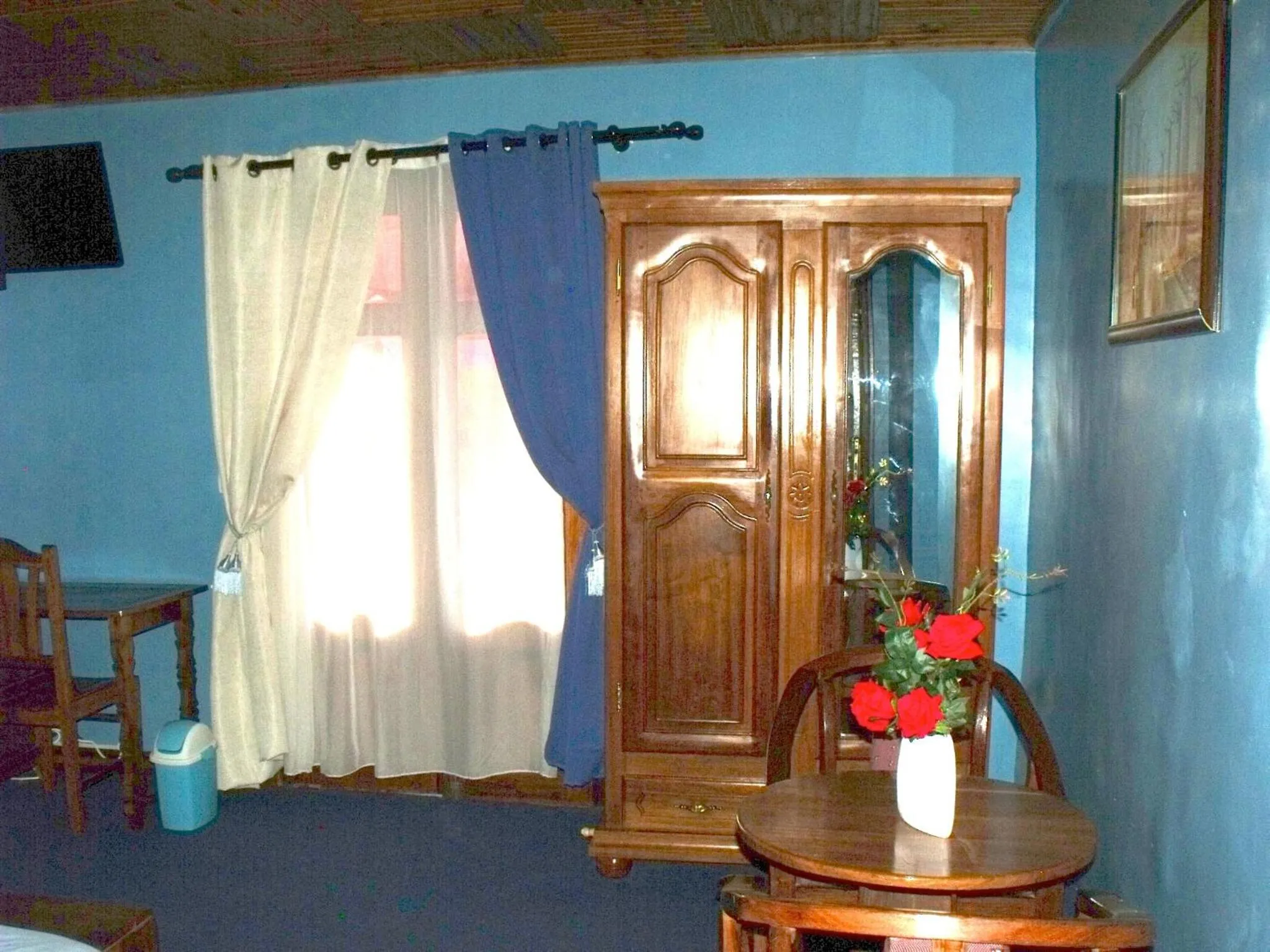 Photo of the whole room in Iarimbato Hotel