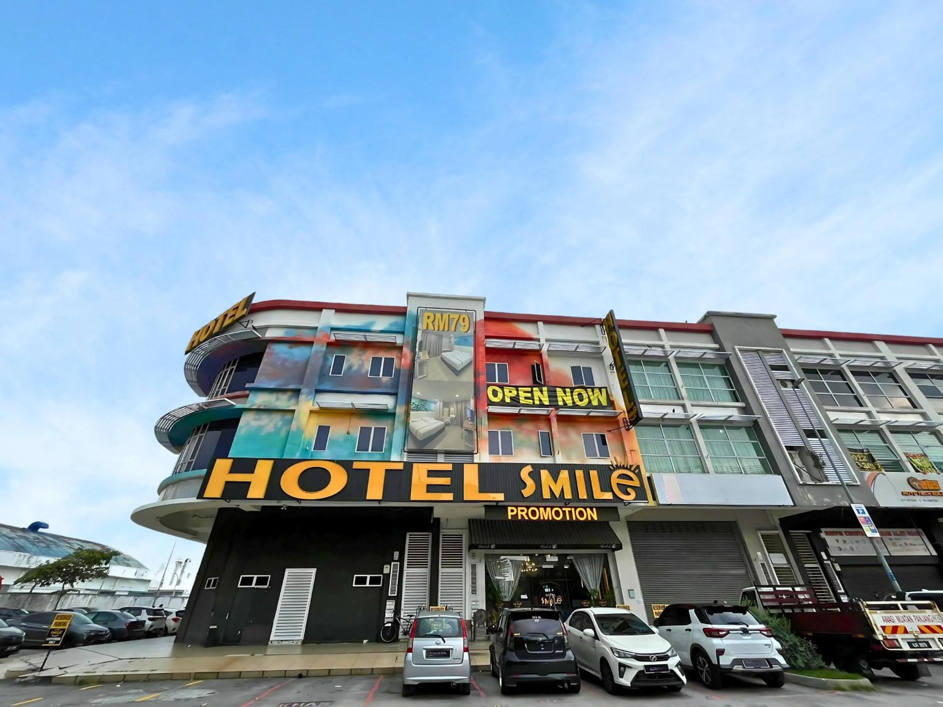 Property building in Smile Hotel Shah Alam ICity