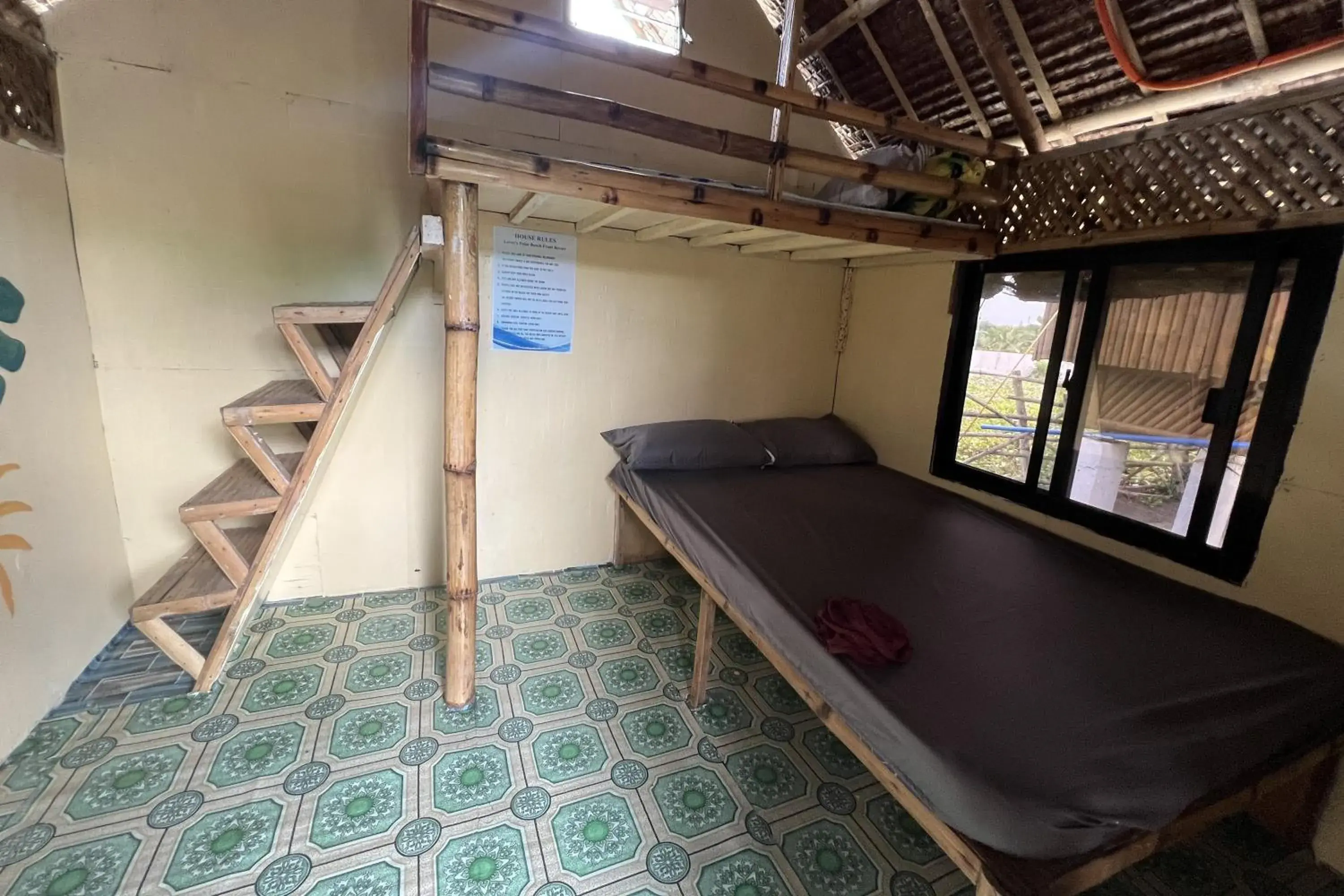 Basic Triple Room with Shared Bathroom in Lover's Point Beach Front Resort Basic Triple Room with Shared Bathroom in Lover's Point Beach Front Resort