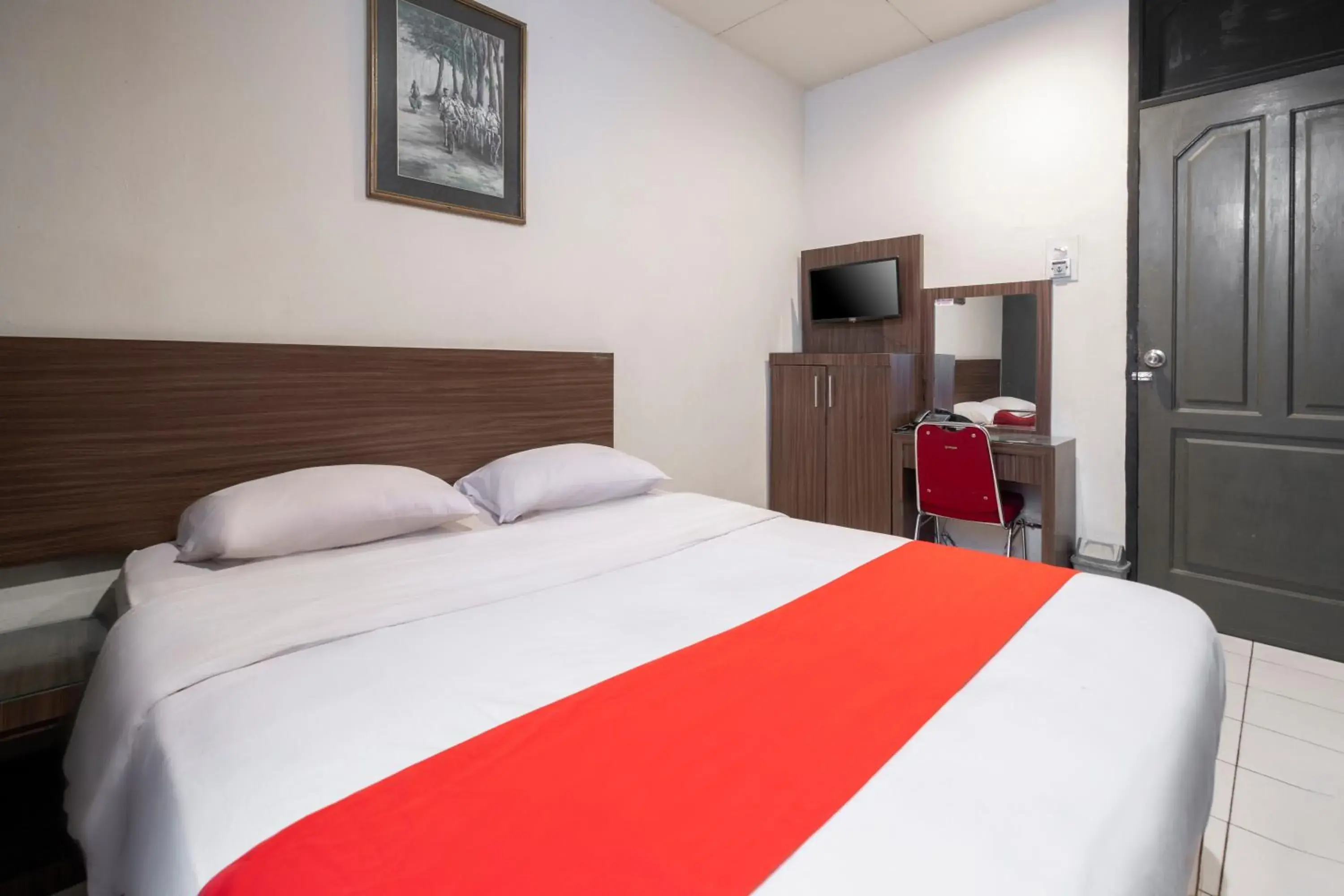 Standard Double or Twin Room in HOTEL BALI MAKASSAR Standard Double or Twin Room in HOTEL BALI MAKASSAR