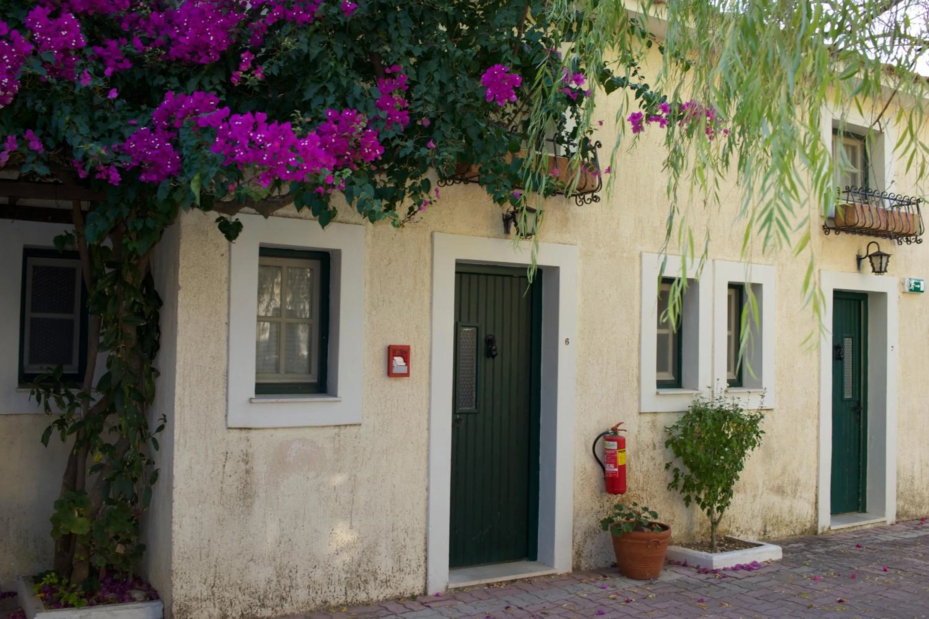 Decorative detail in Mouikis Sun Village