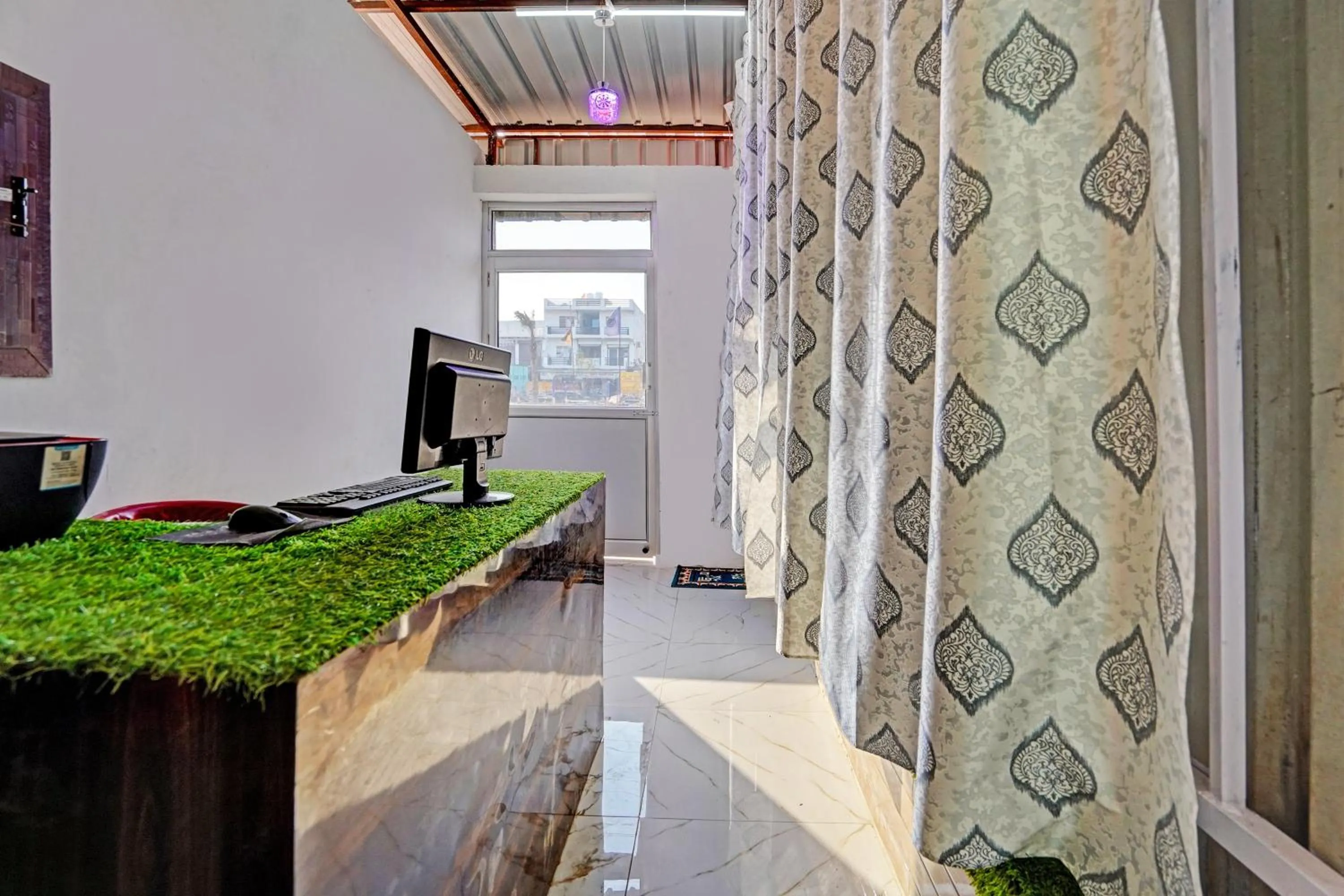 Lobby or reception in Hotel O Chawla's Hotel & Restaurant