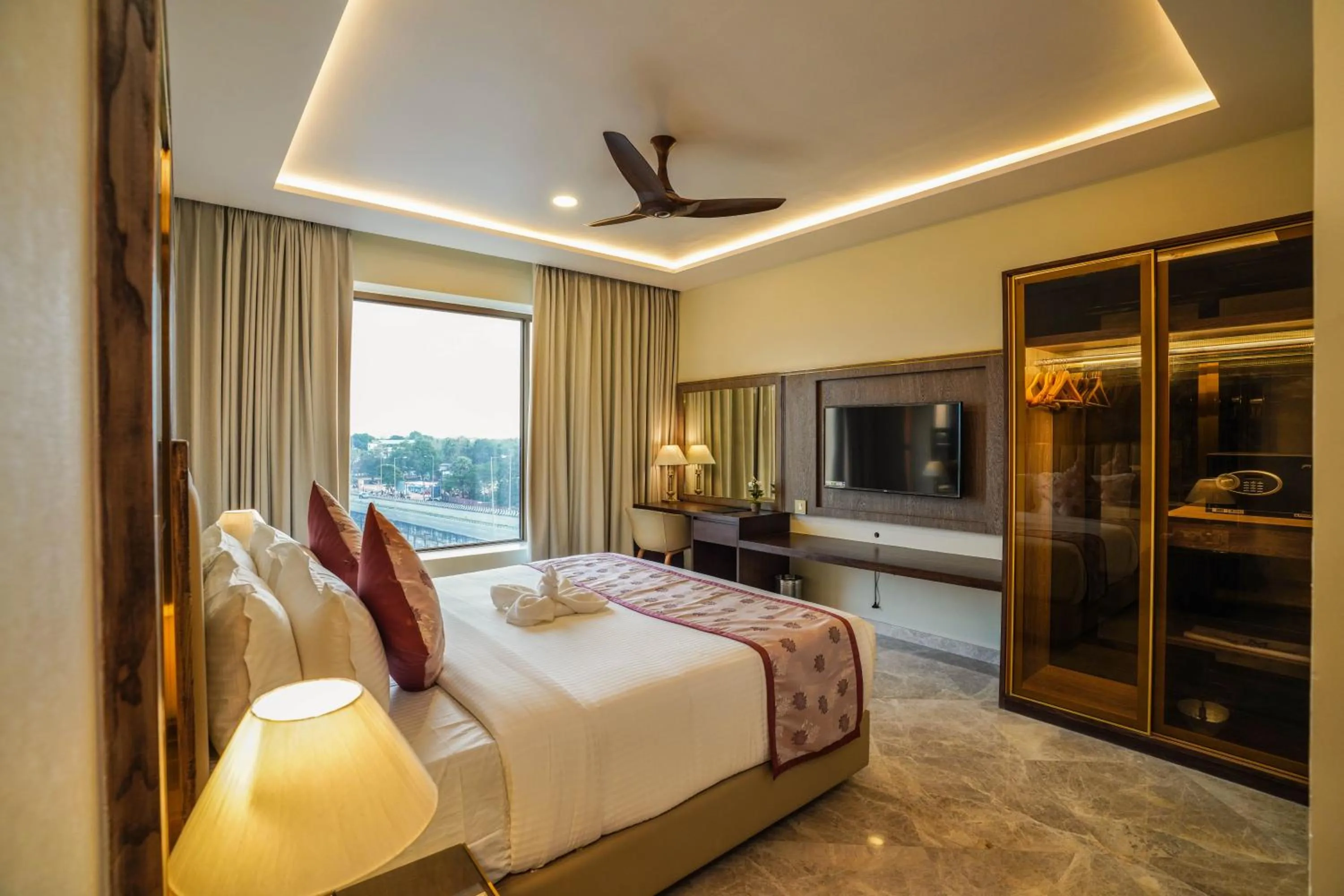 Photo of the whole room, Bed in UVA MANISH