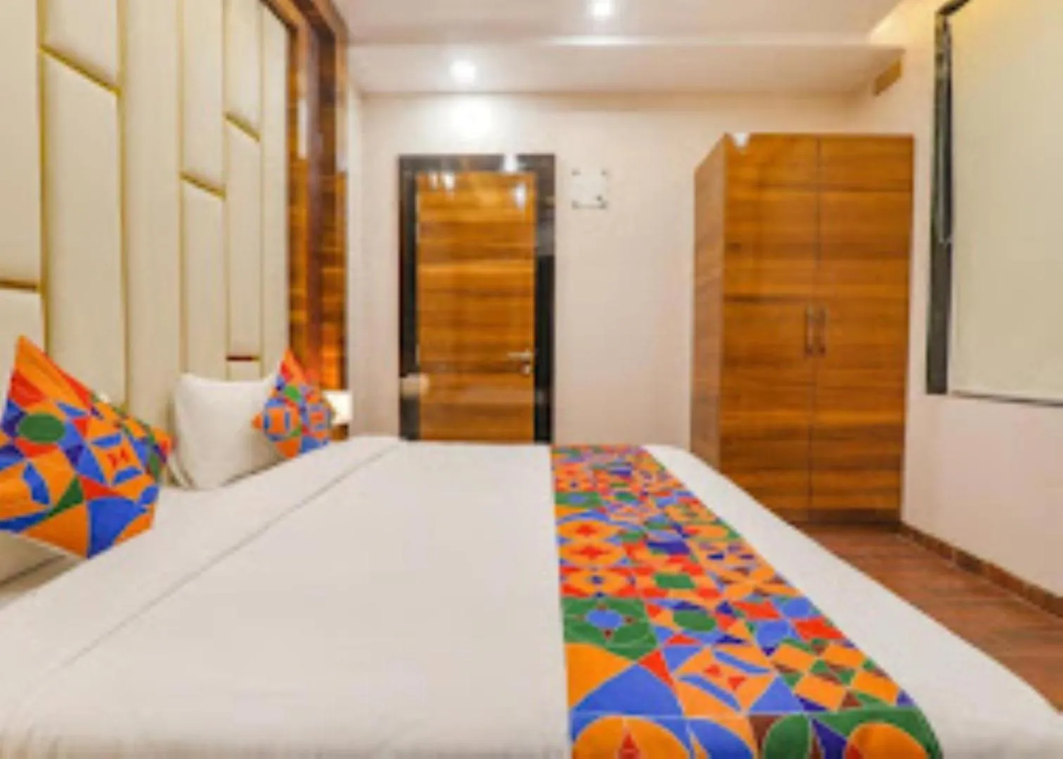 Bed in Shree Dev Villa Hotel Kanpur