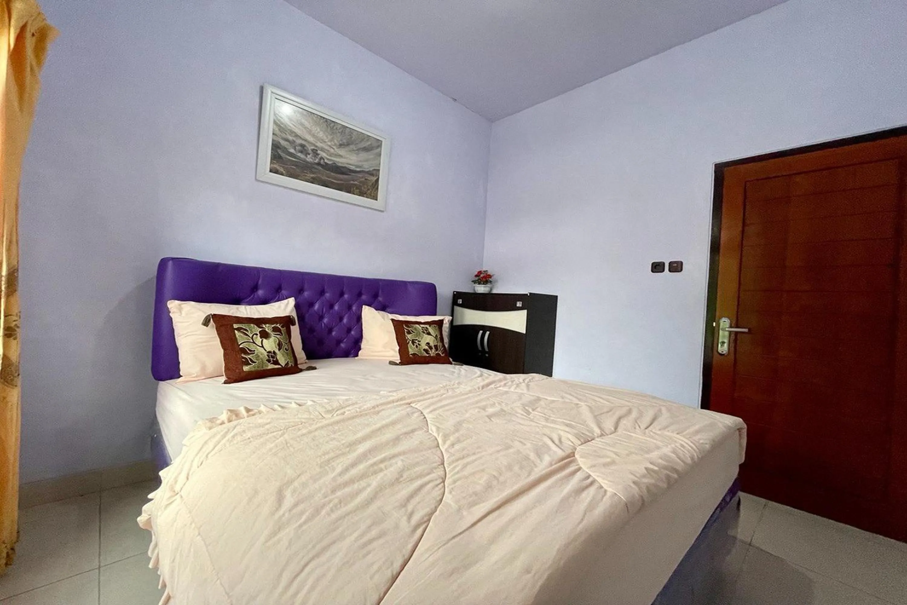 Bedroom, Bed in Rizky Bromo Homestay