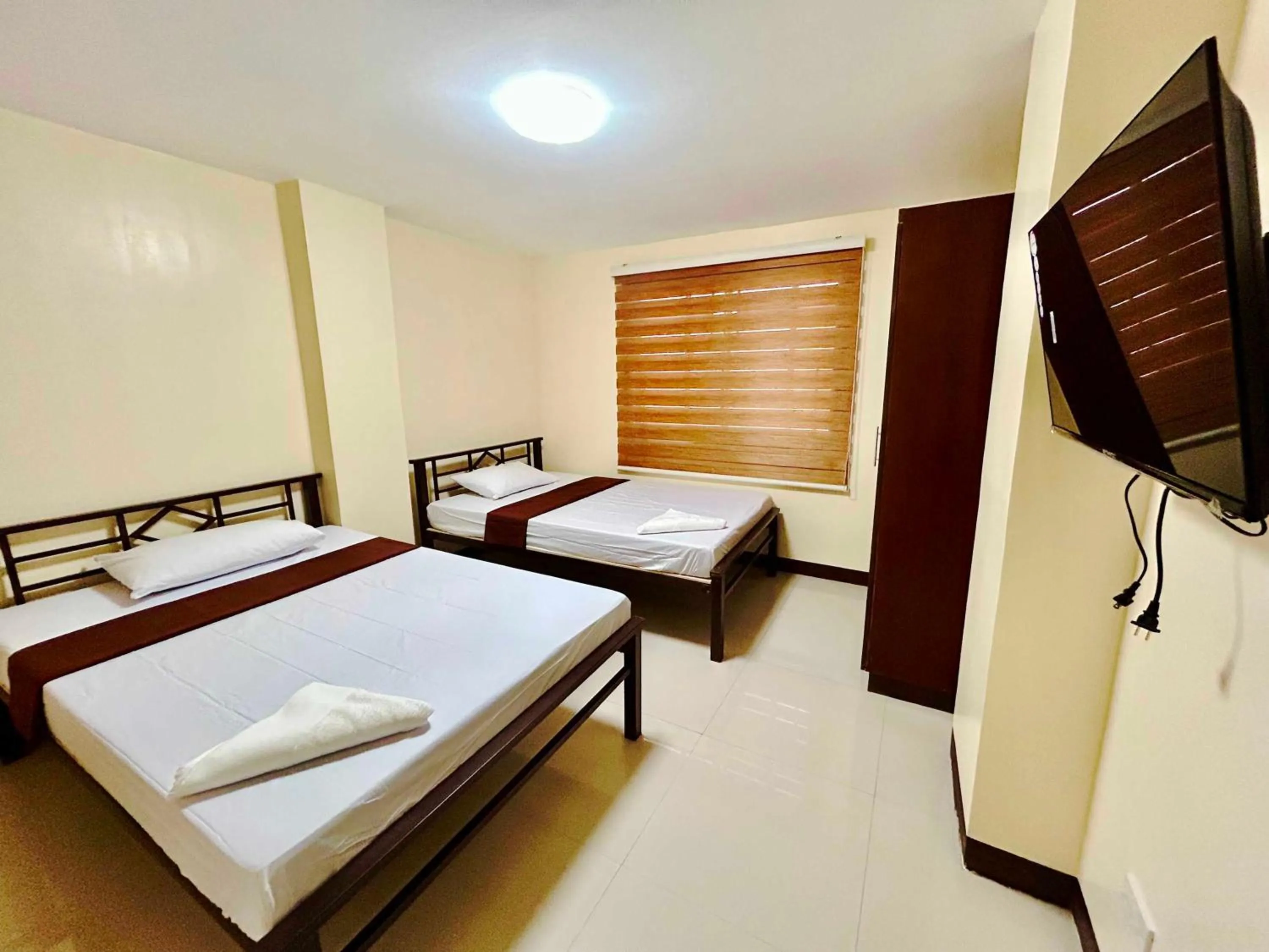 Bedroom, Bed in OYO 1045 Rayjan Apartelle