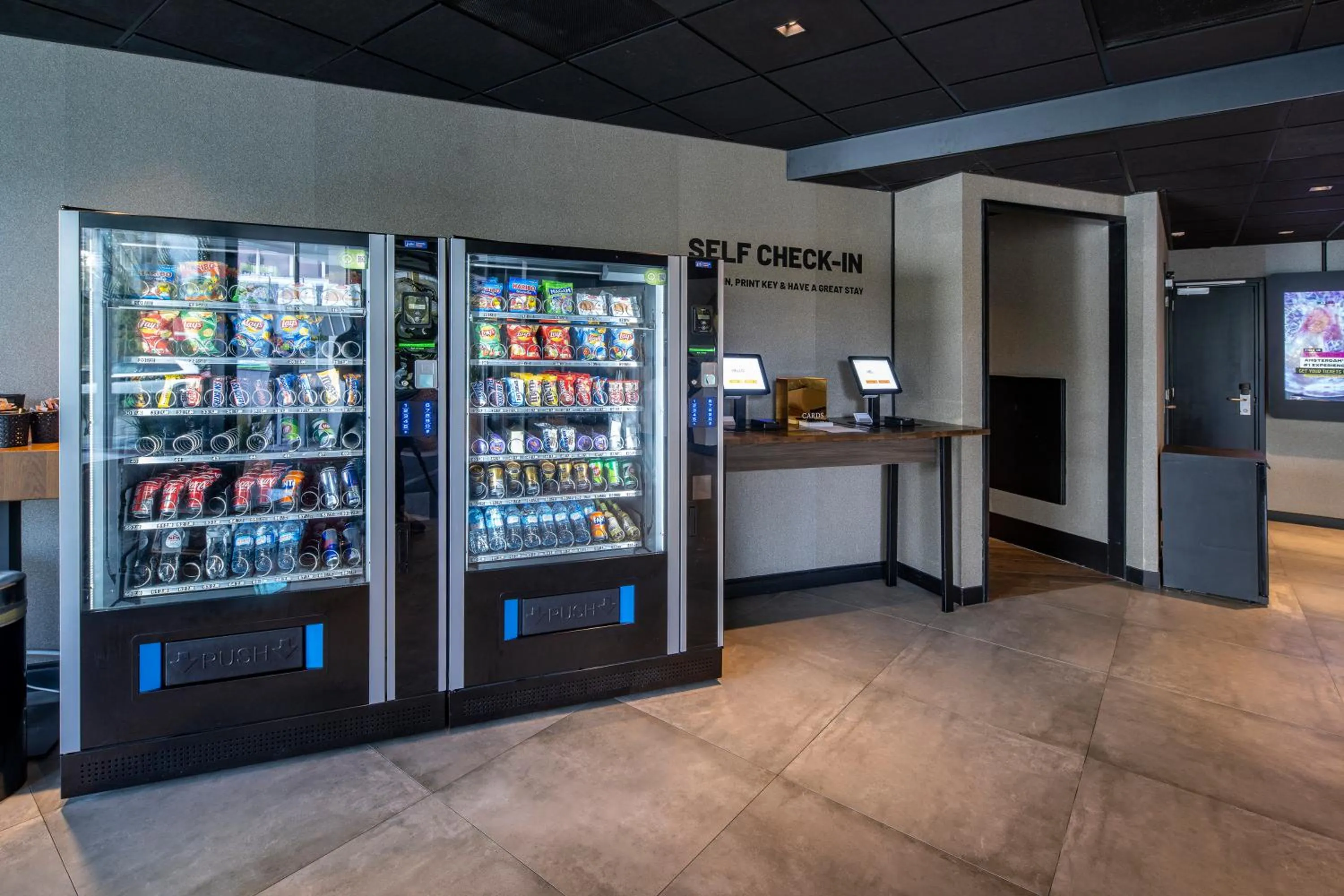 vending machine in Diamond Capsule Hotel Amsterdam South