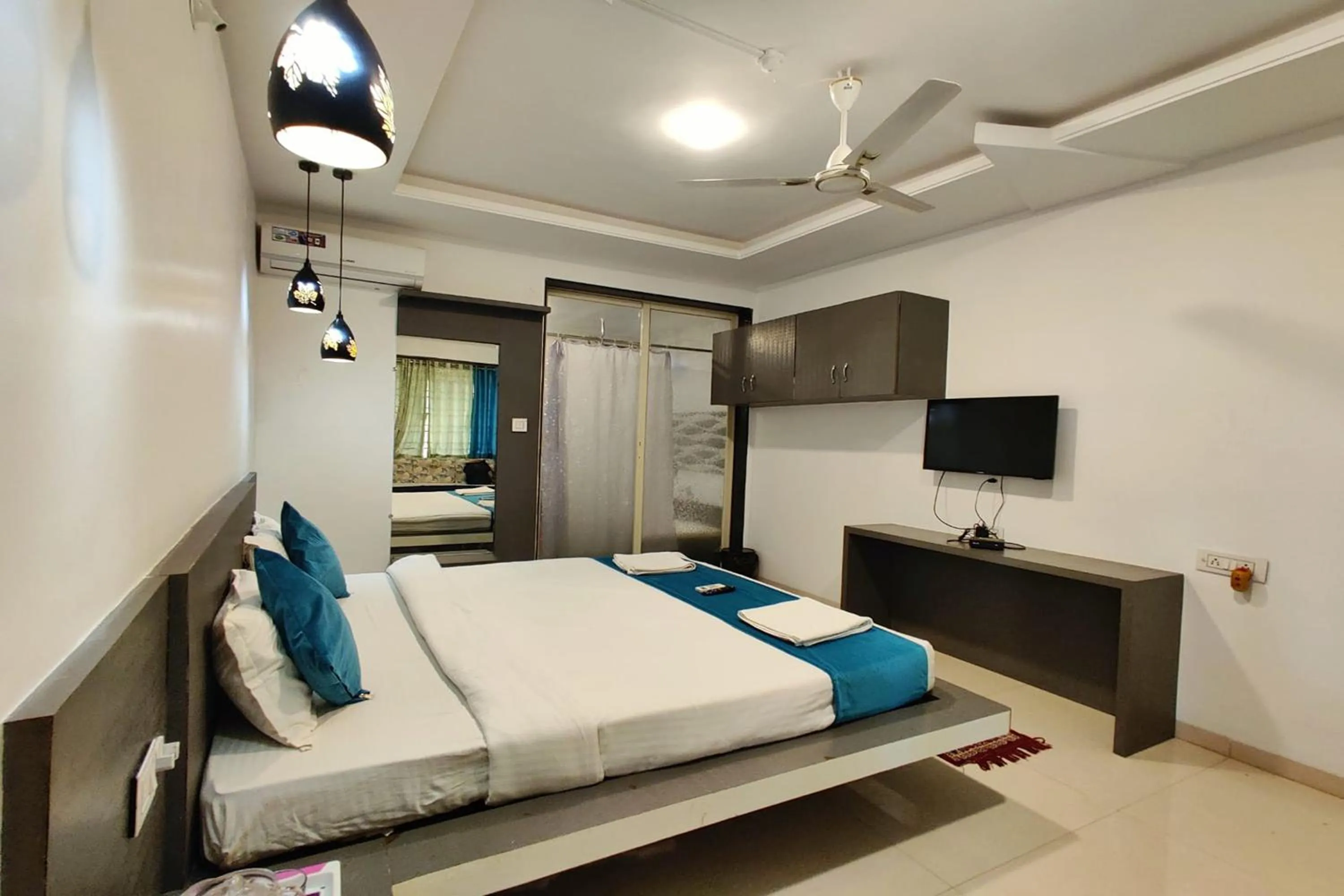 Bed in Strawberry Land Resort