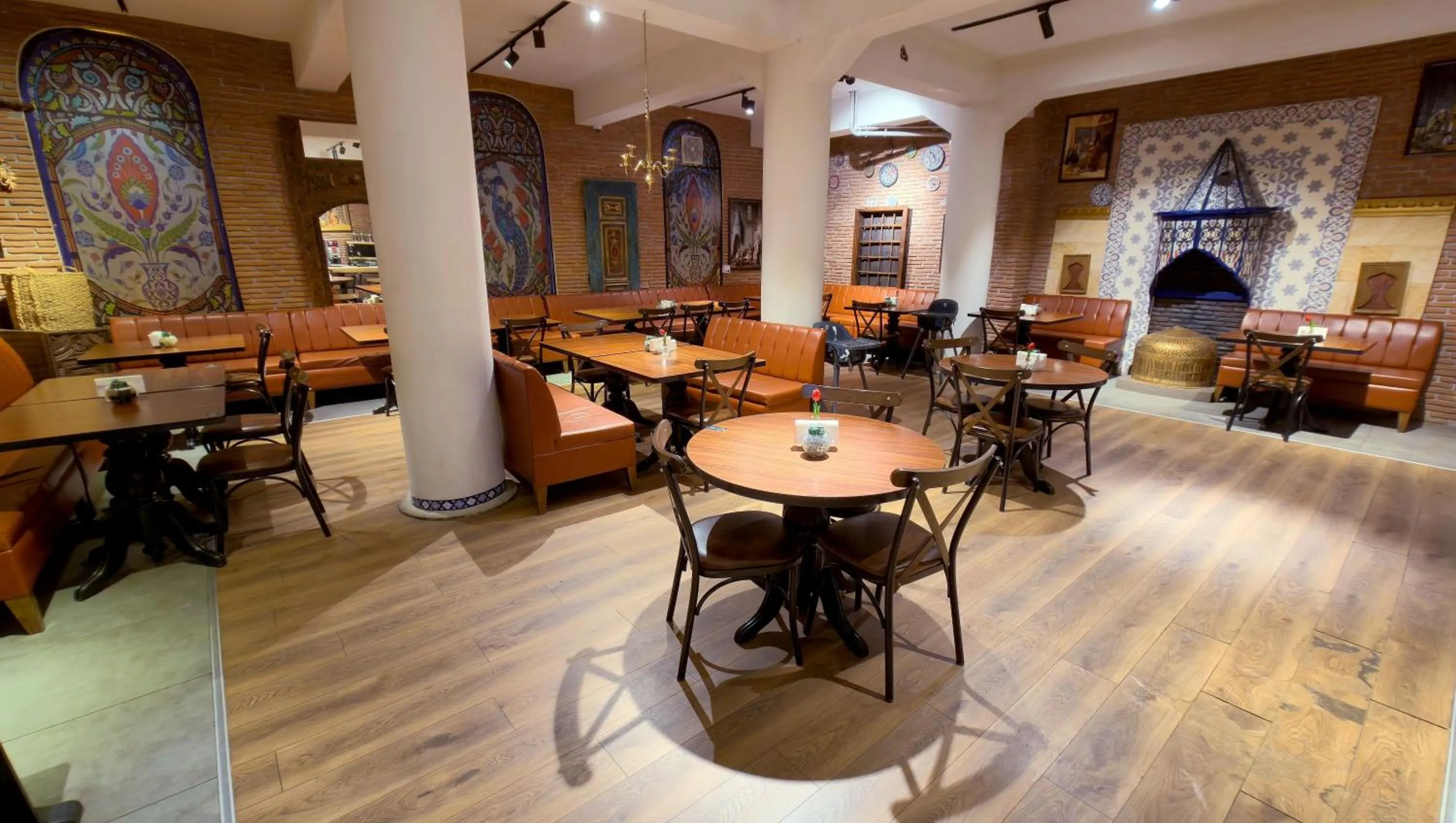 Breakfast in THINK HOTEL