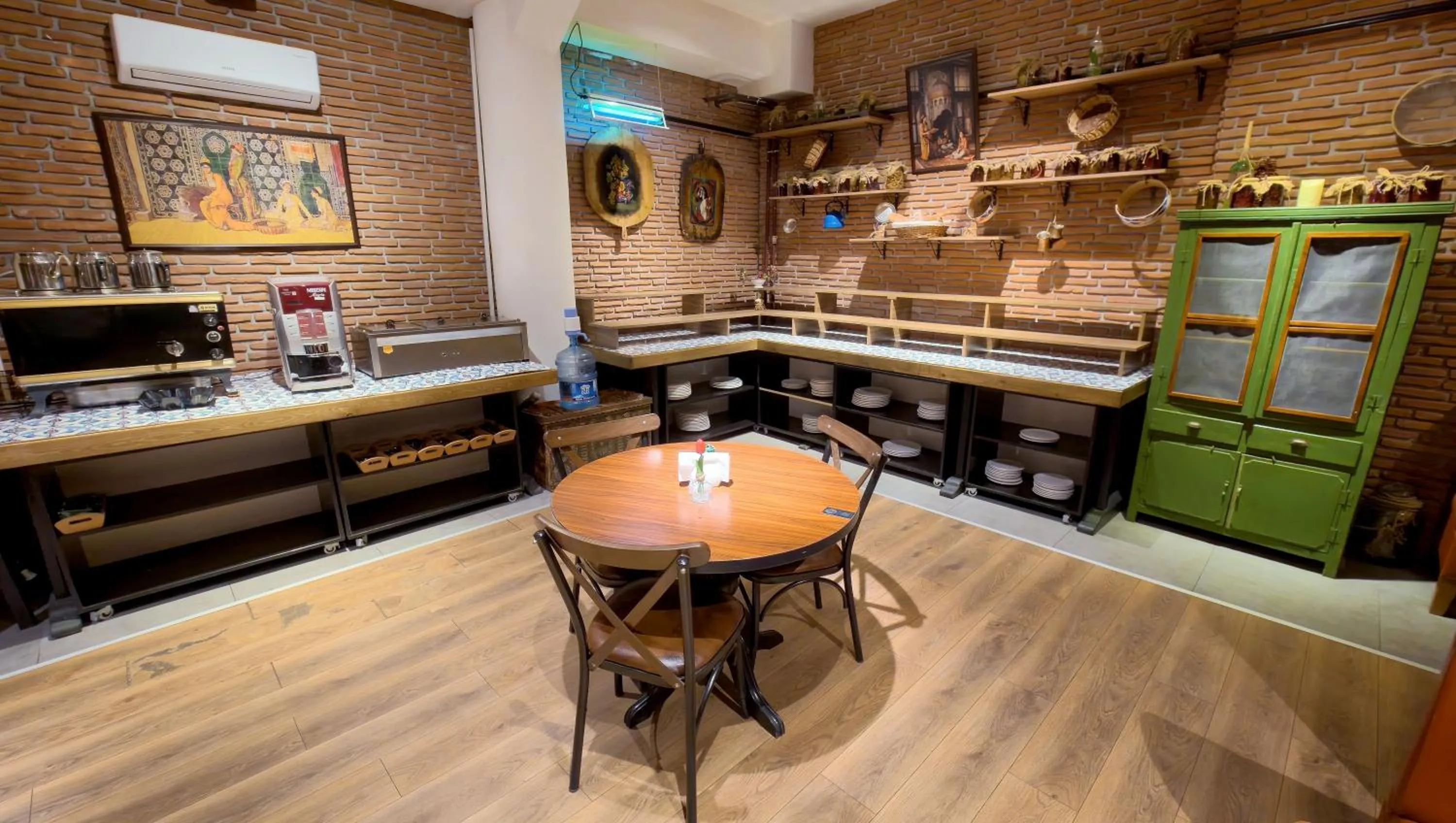 Breakfast in THINK HOTEL