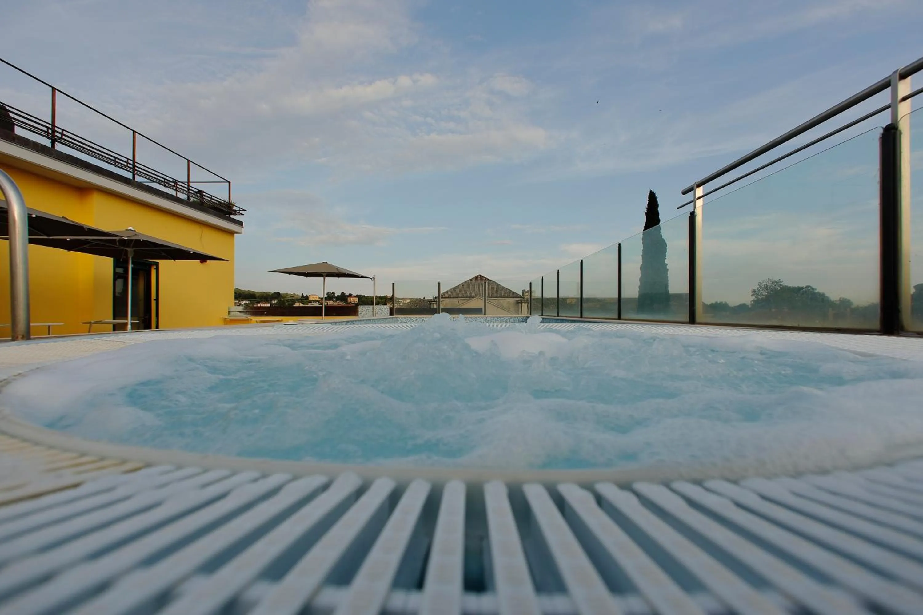 Swimming pool in Hotel Namia by Dori