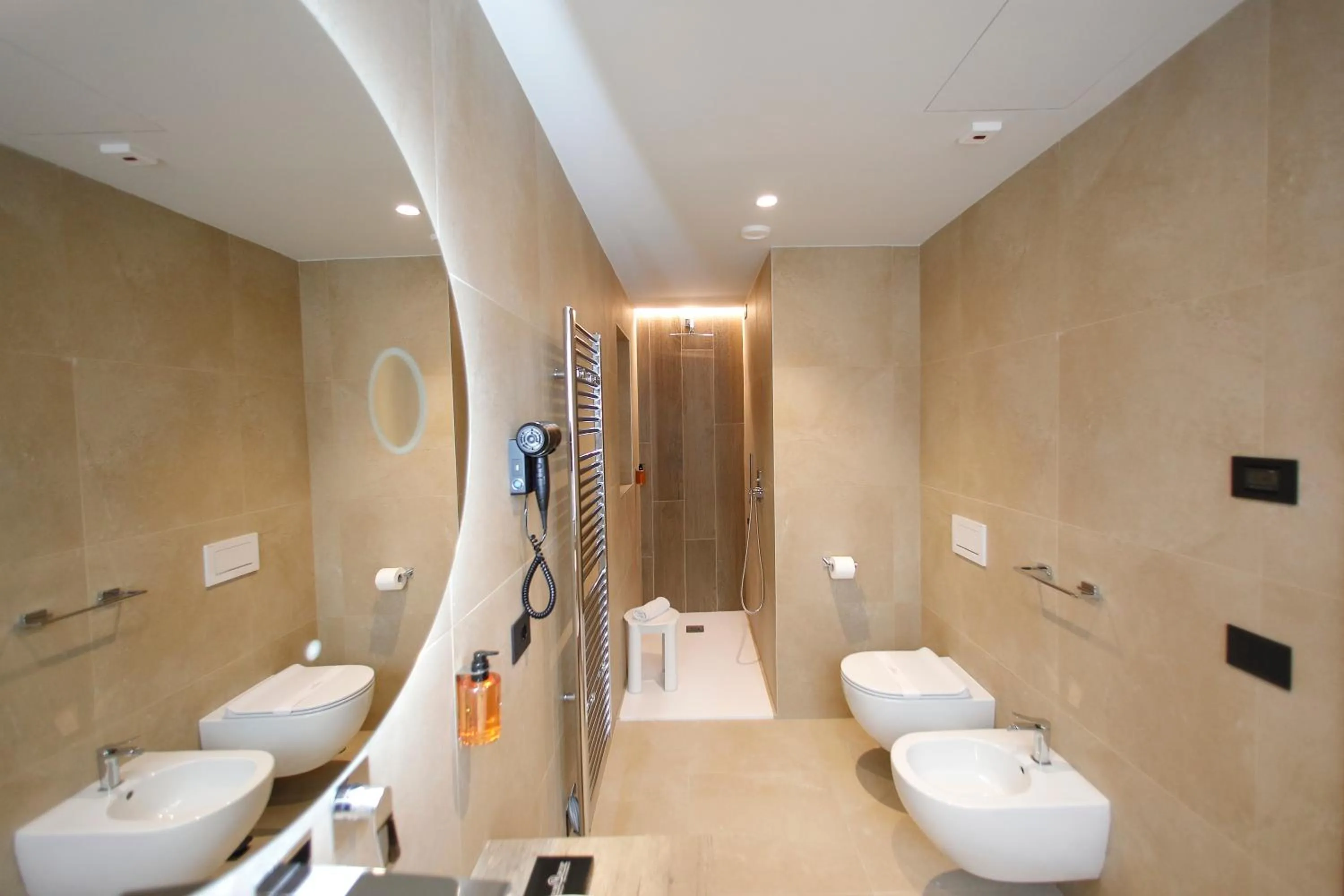 Shower in Hotel Namia by Dori