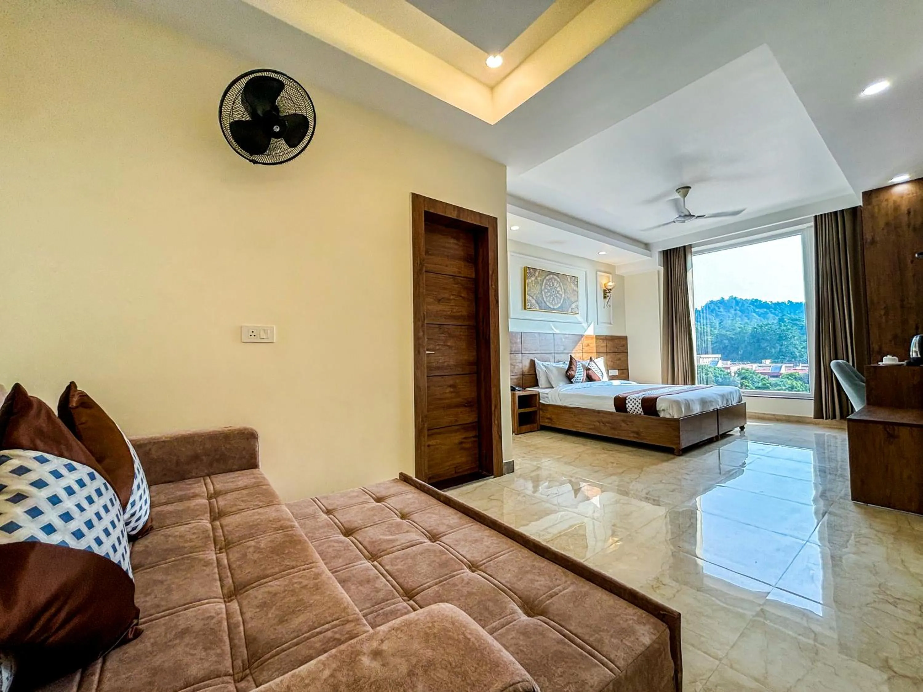 Bed in Hotel Nirvana Bliss, Behind Parmarth Niketan