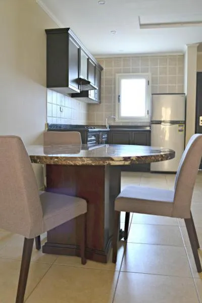 Dining area in Rivoli Suites and Spa