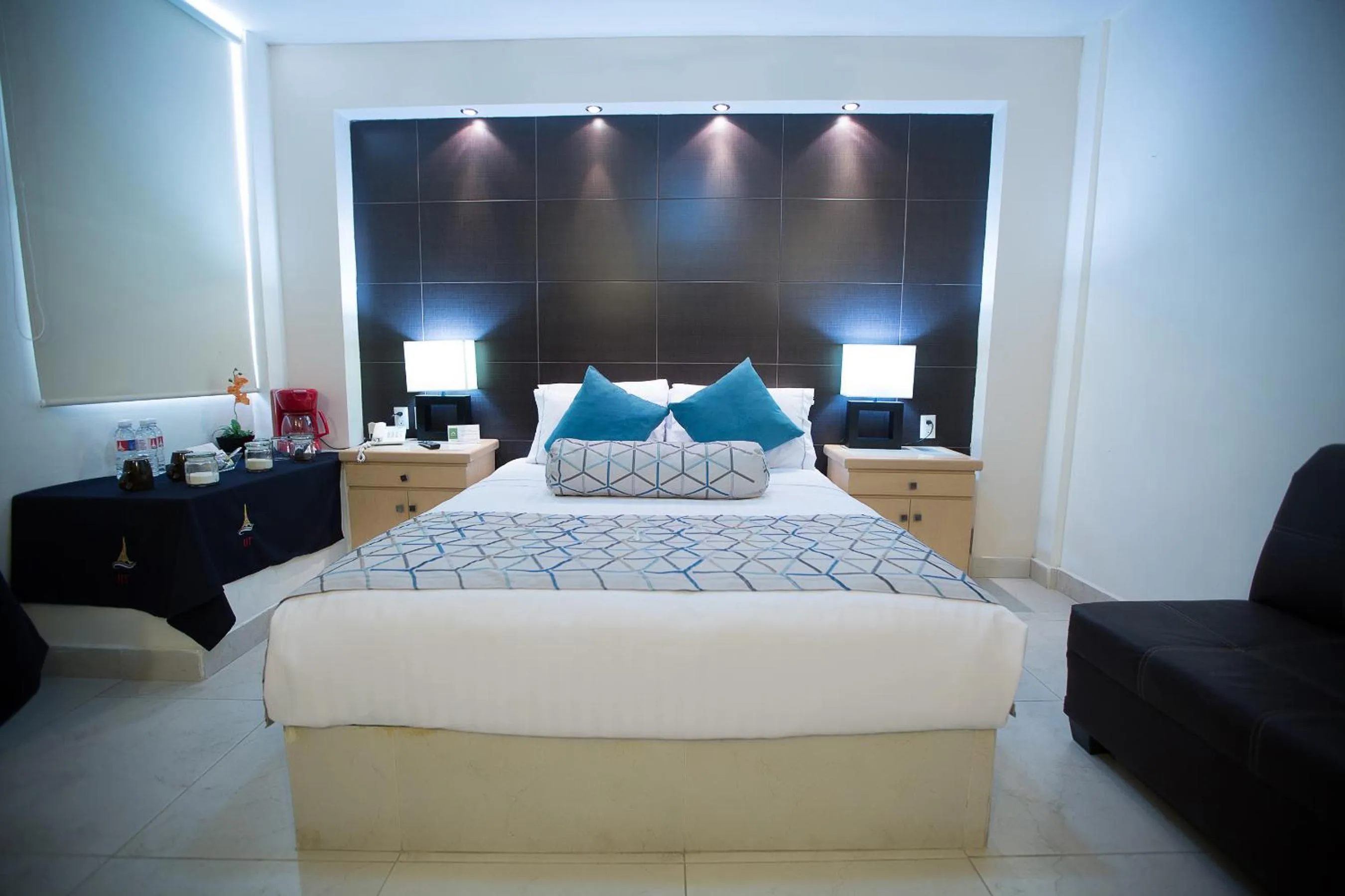 Photo of the whole room in Hotel La Torre San Francisco