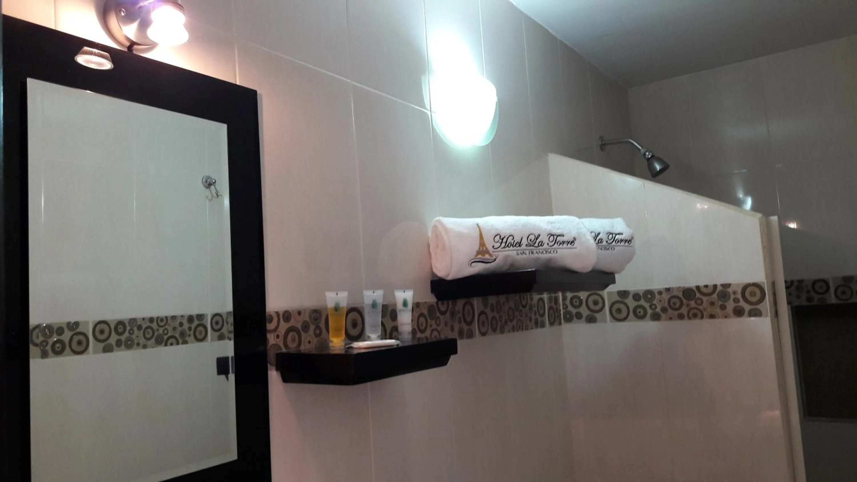 Bed in Hotel La Torre San Francisco