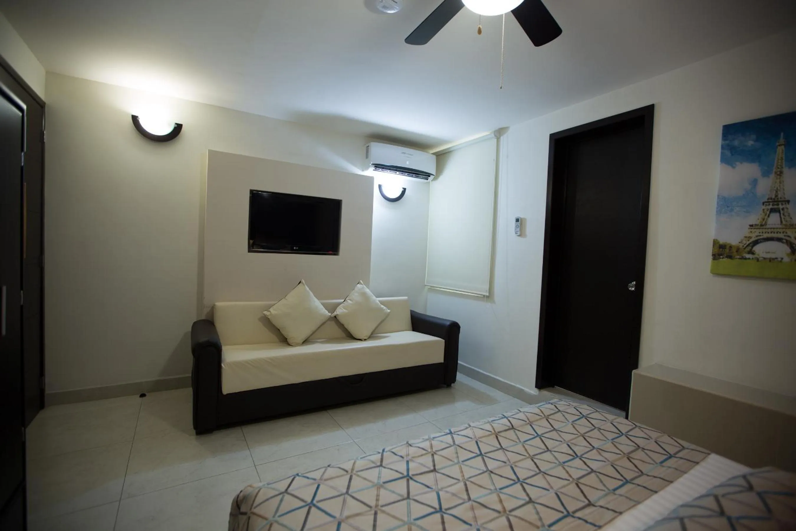 Bed in Hotel La Torre San Francisco