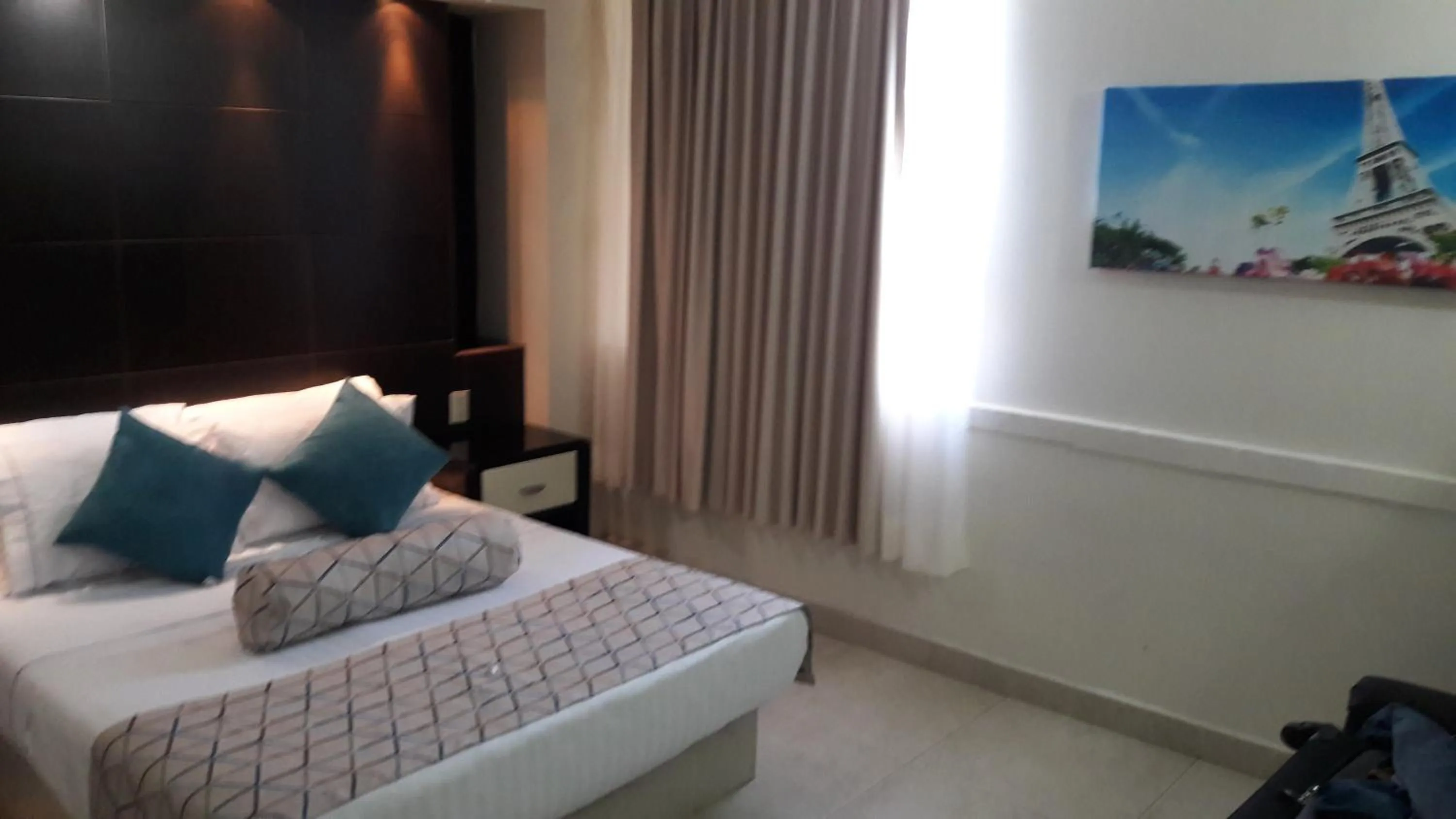 Bed in Hotel La Torre San Francisco