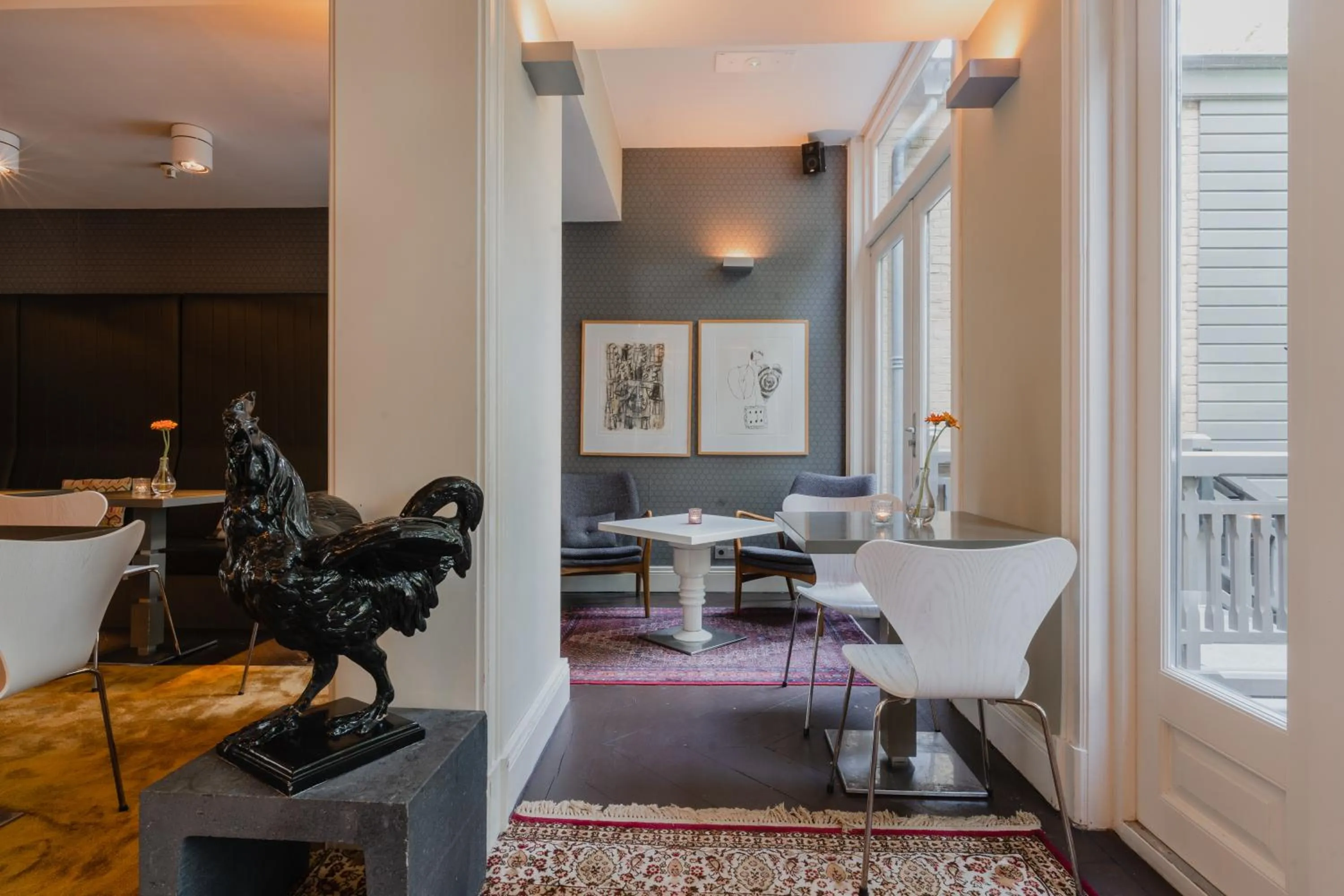 Communal lounge/ TV room in Hotel Roemer Amsterdam