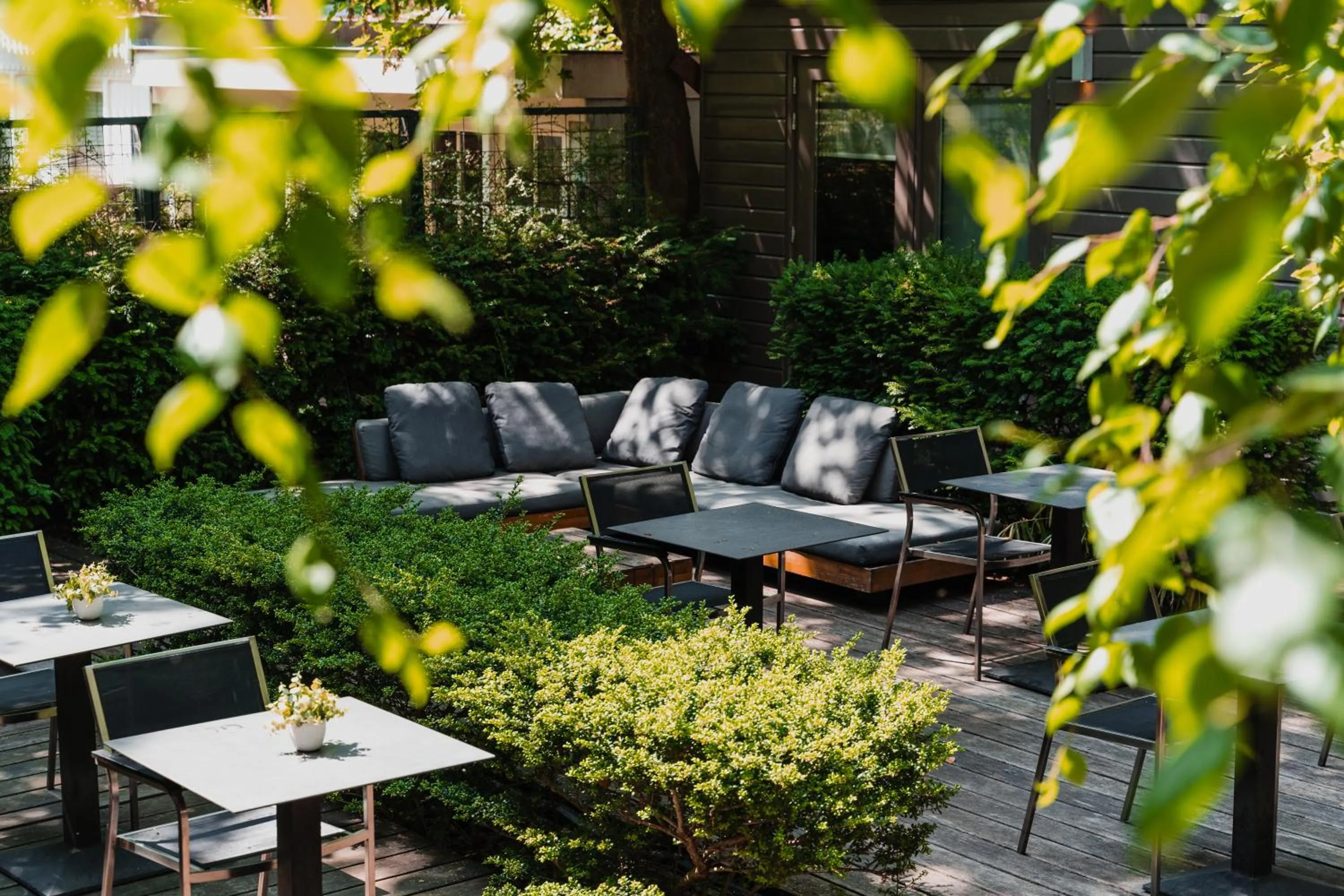 Patio in Hotel Roemer Amsterdam