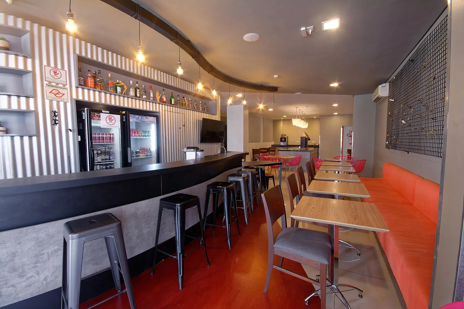 Restaurant/places to eat in Golden Tower Express Franca by Fênix Hotéis