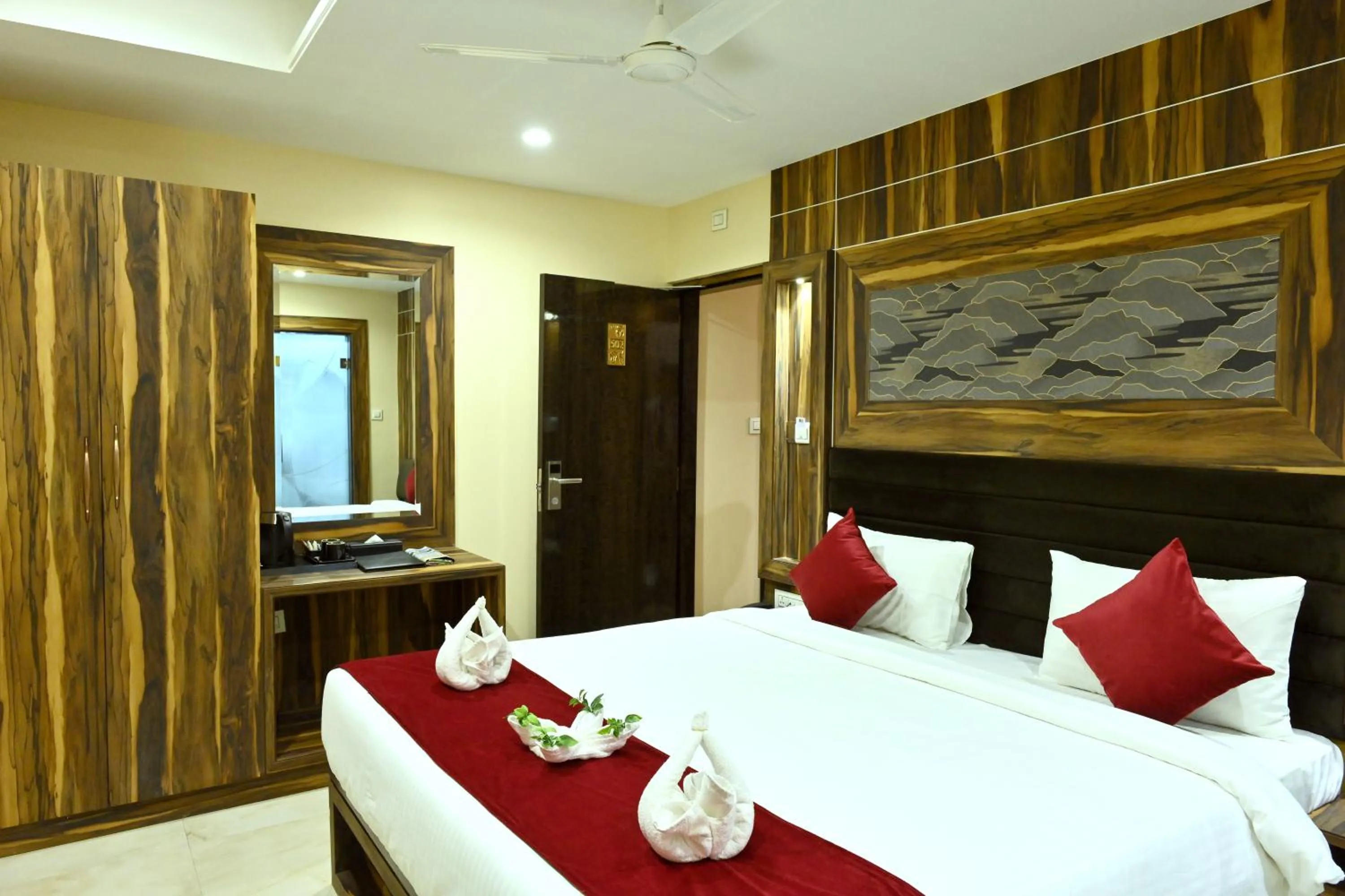 Photo of the whole room, Bed in Hotel Trax International