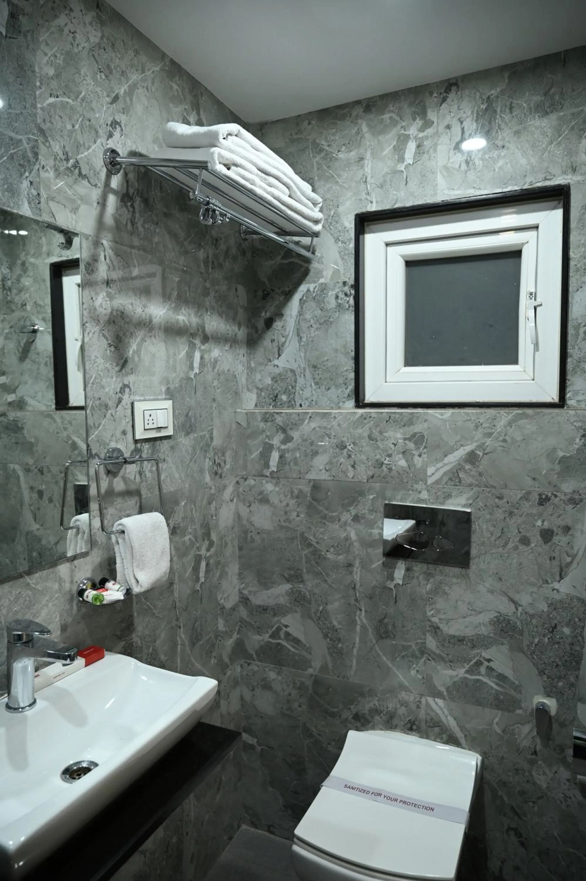 Toilet in Hotel Trax International