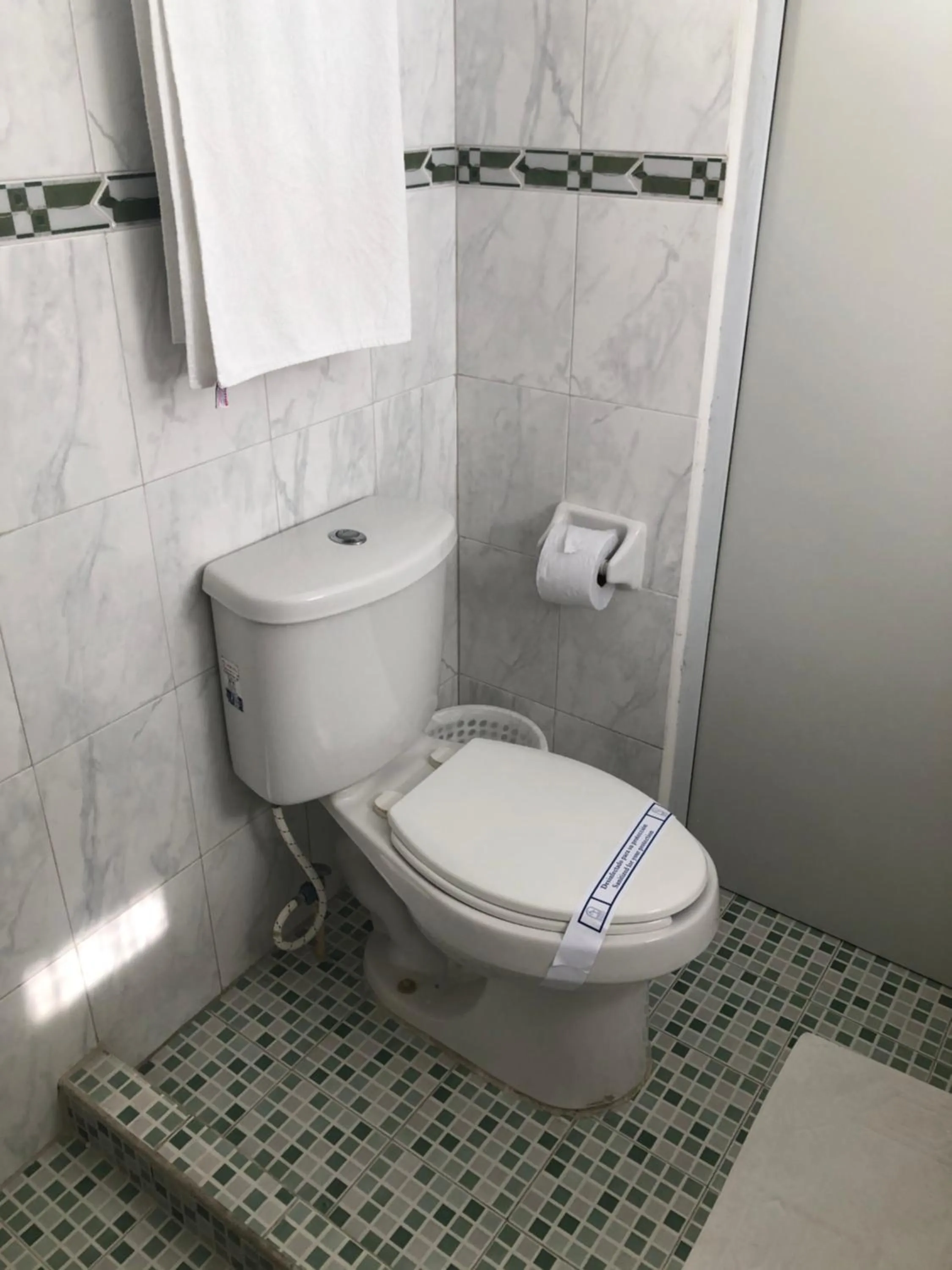 Shower in Hotel Suites Ejecutivas