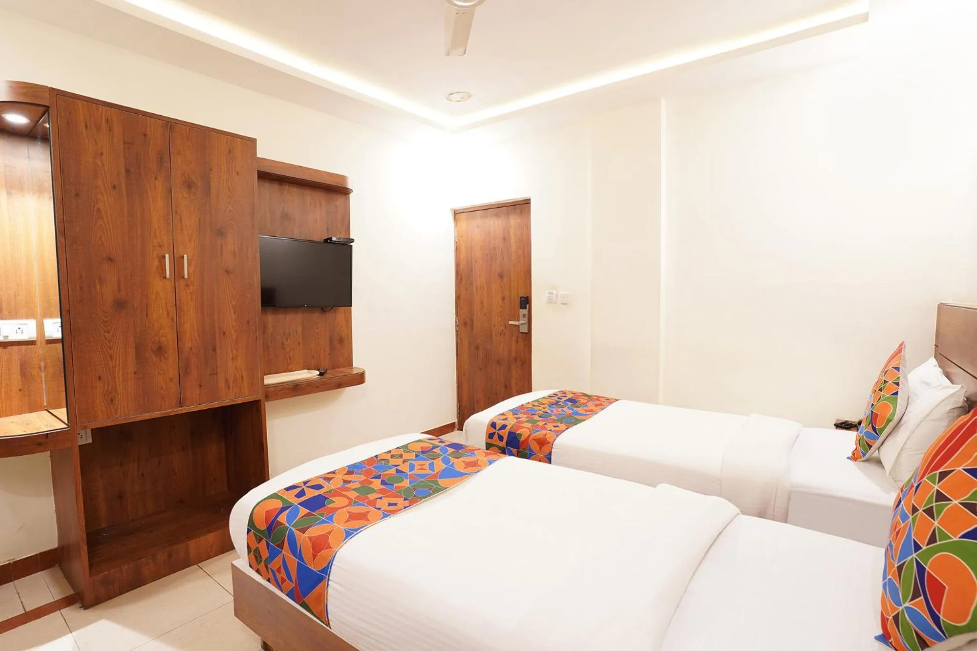 Bed in FabHotel Savi Inn - Nr Mantri Square Mall