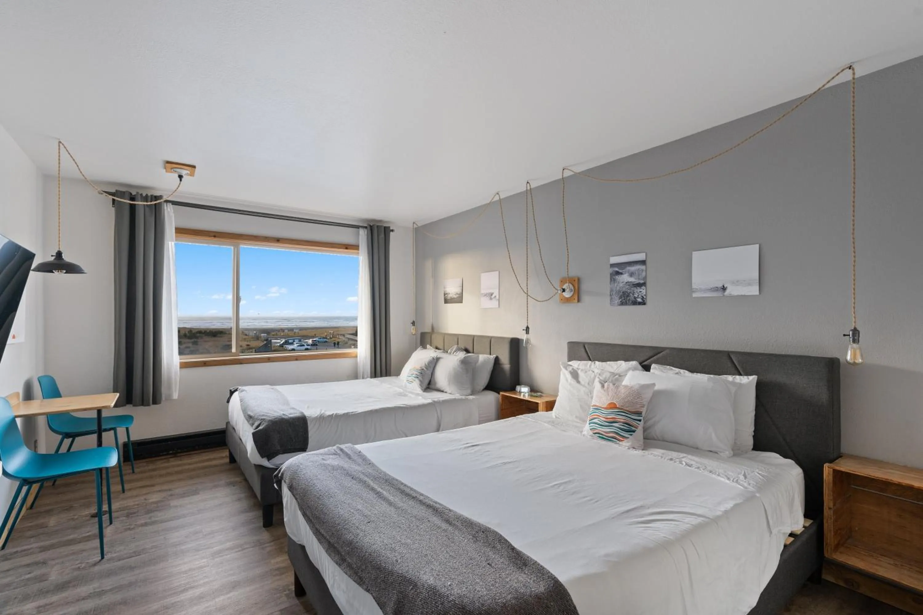 Bedroom, Bed in Adrift Hotel