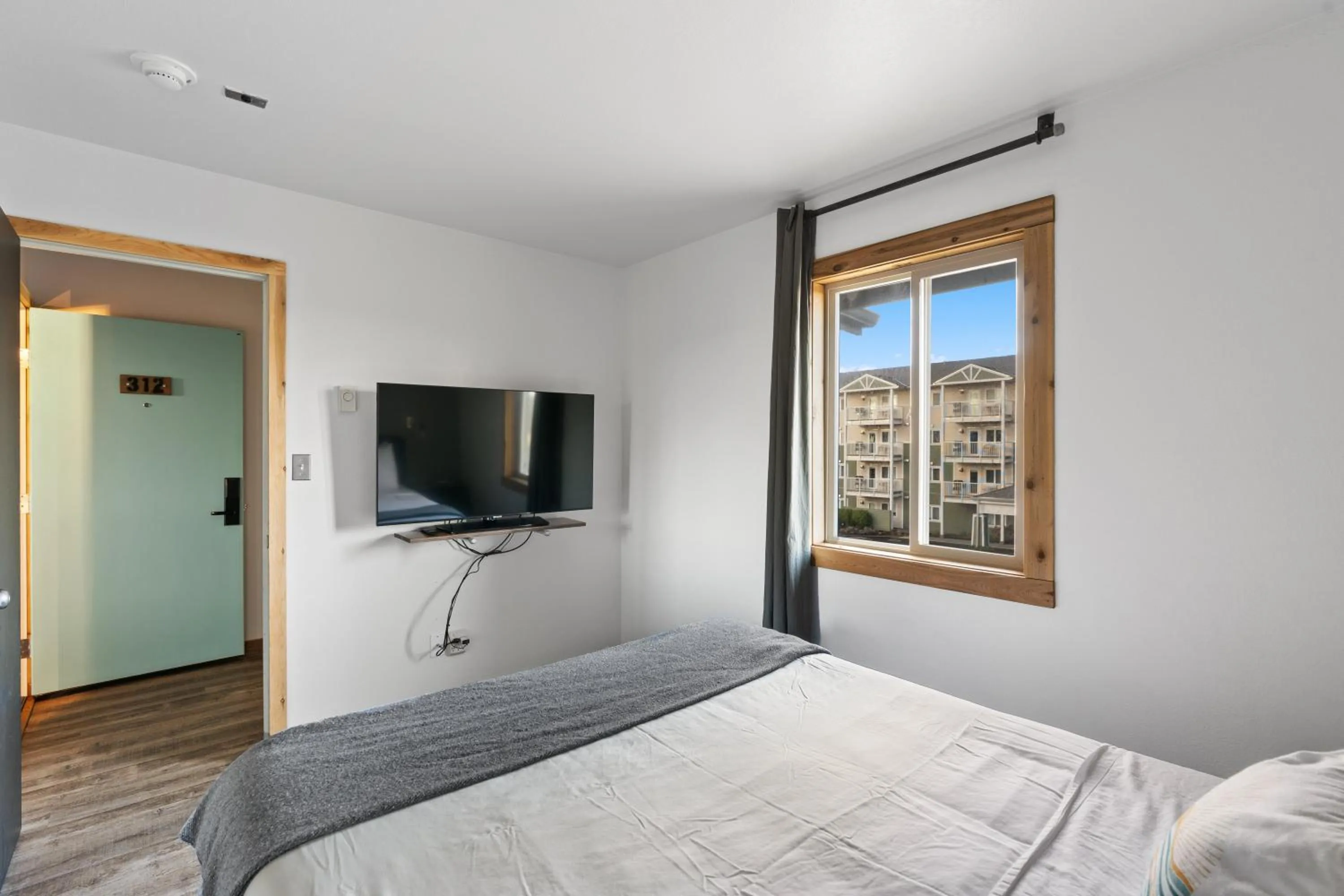 Bedroom, Bed in Adrift Hotel