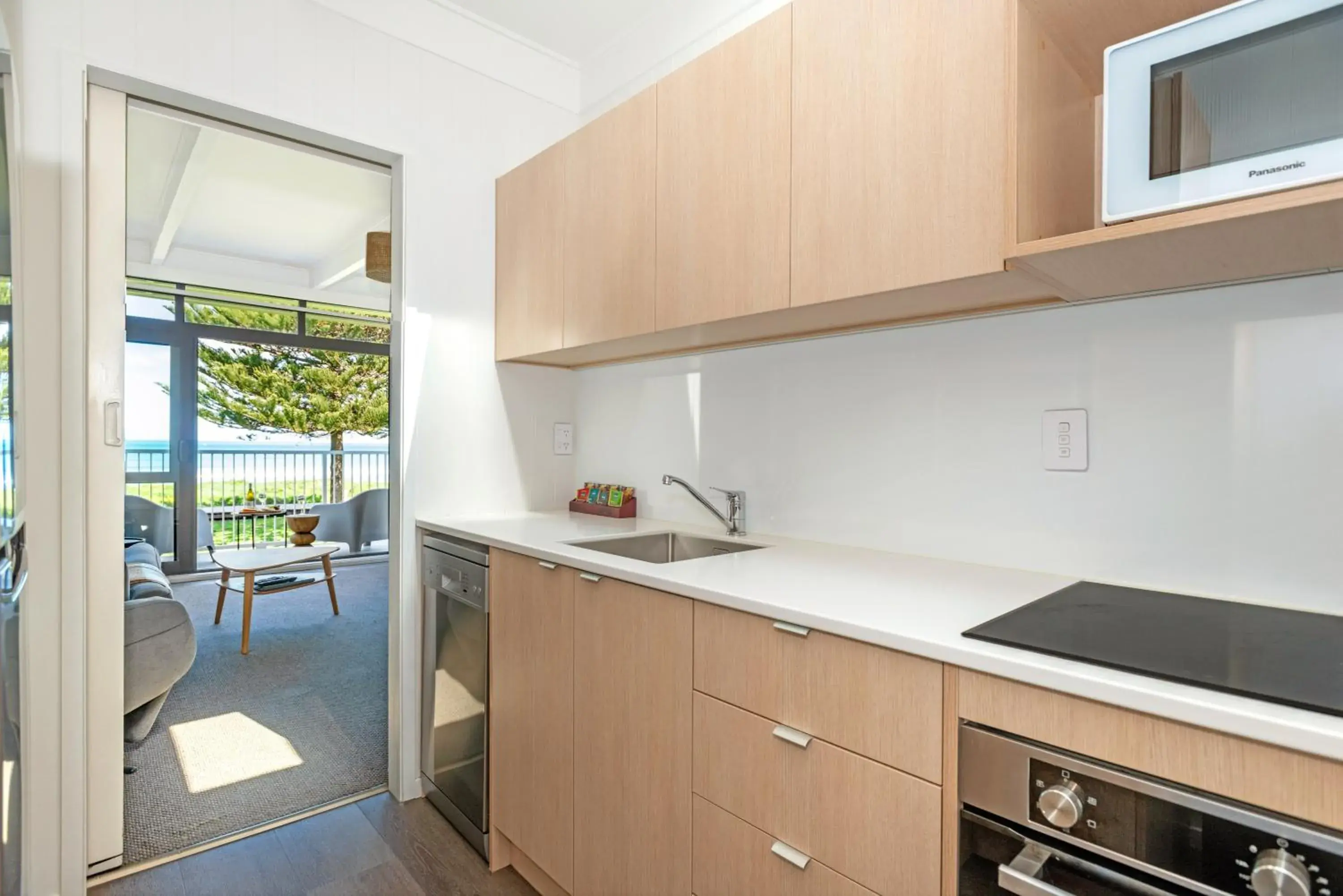 Apartment - Ground Floor in Whispering Sands Beachfront Motel Apartment - Ground Floor in Whispering Sands Beachfront Motel