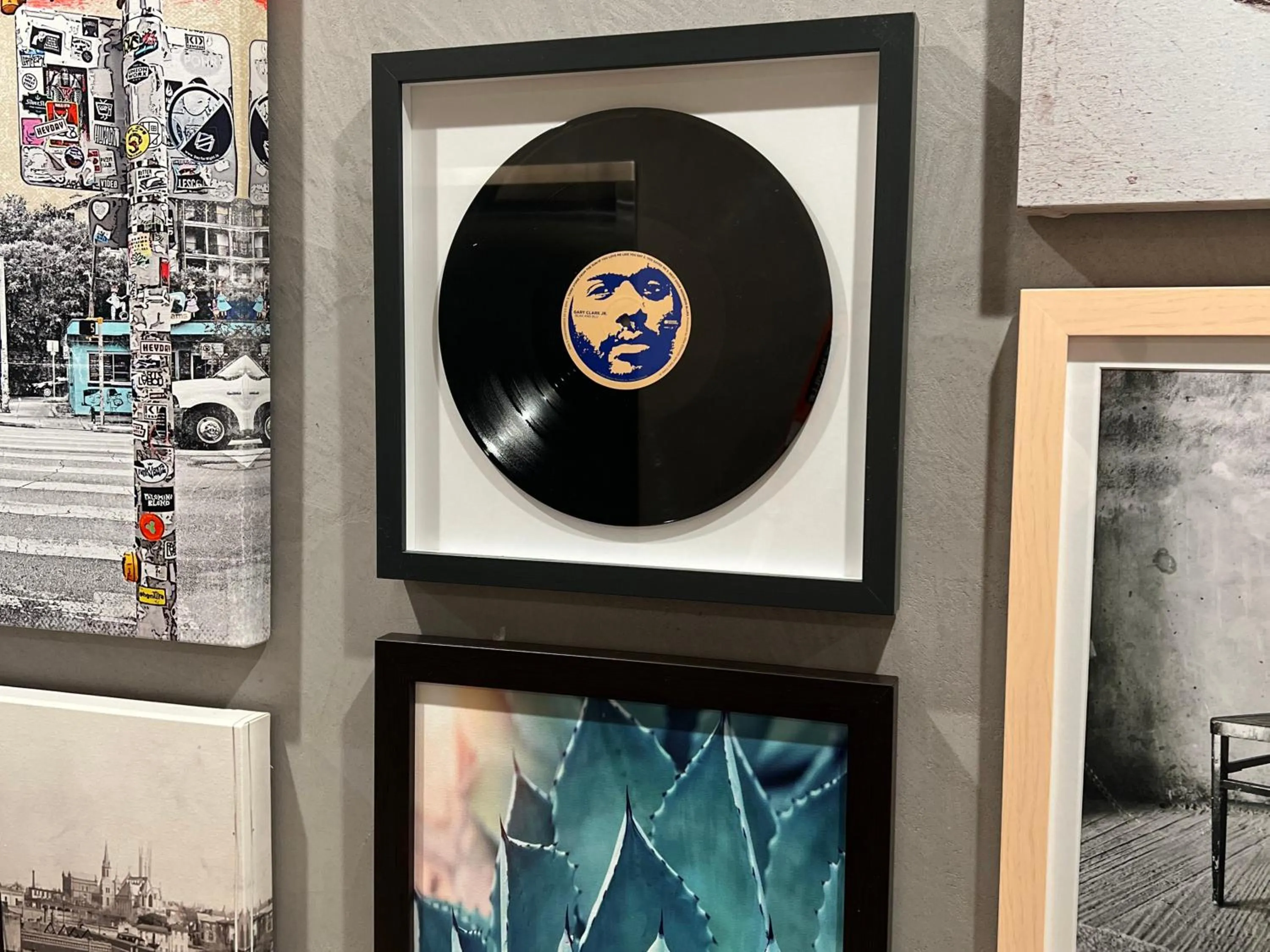 Decorative detail in Hampton Inn Austin East Side 5th Street