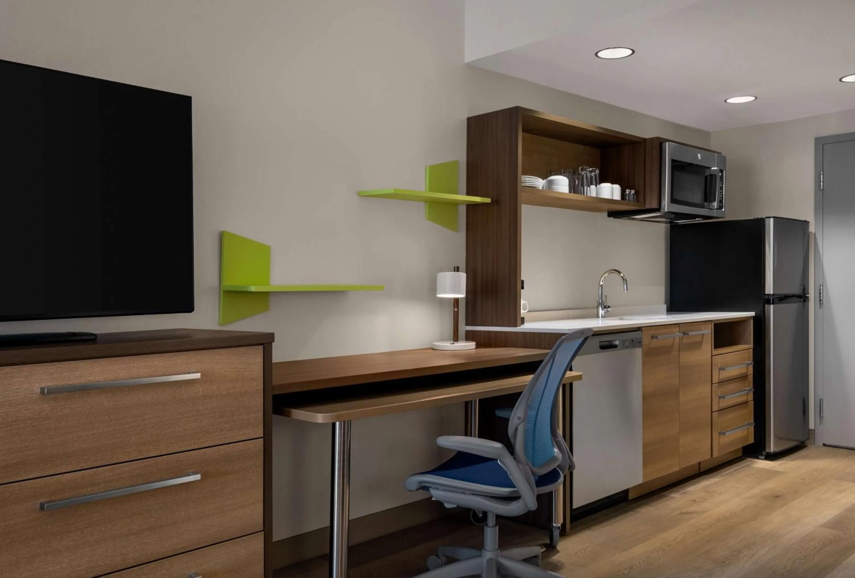 Bedroom in Home2 Suites By Hilton East Austin - near Downtown and UT