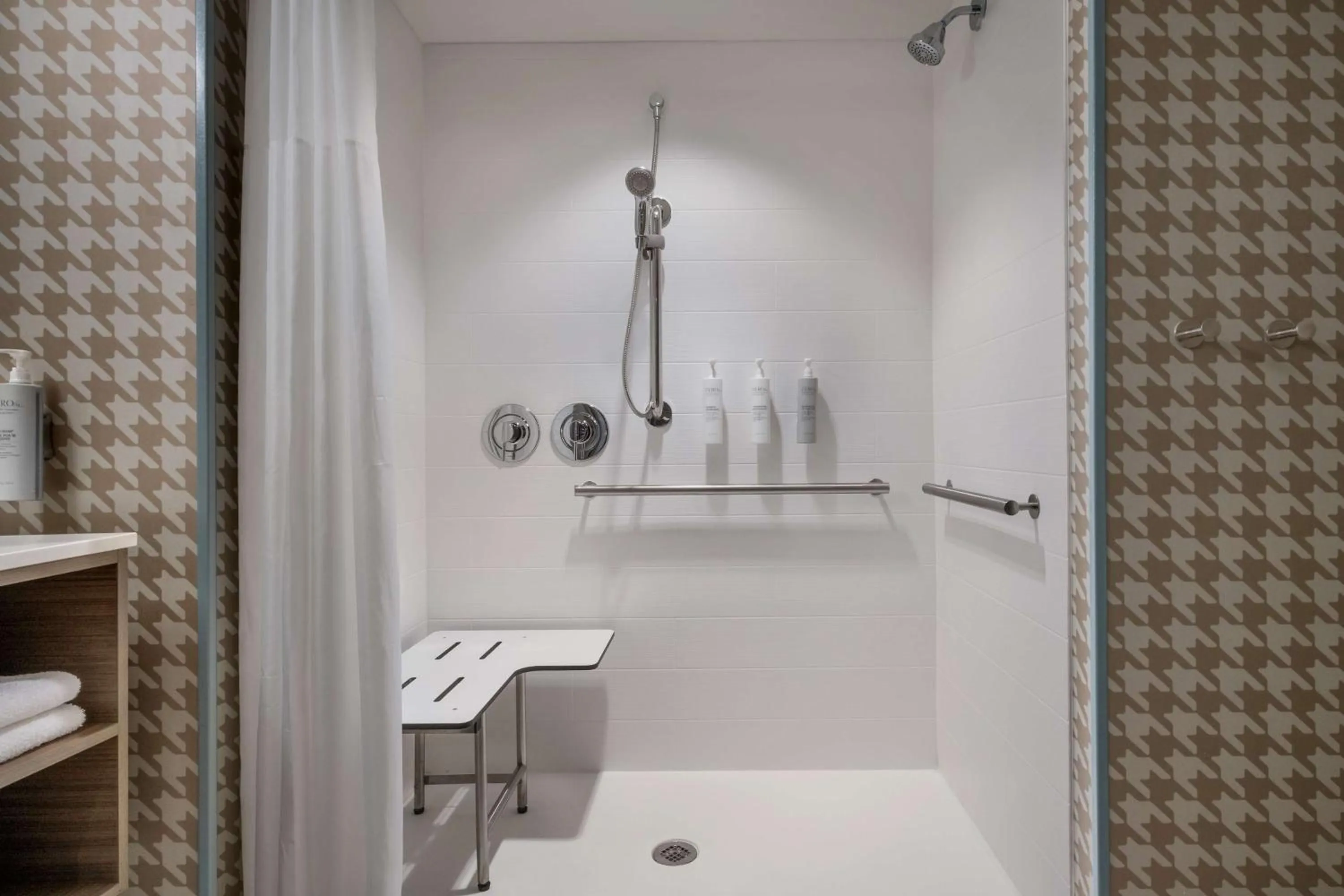 Bathroom in Home2 Suites By Hilton East Austin - near Downtown and UT