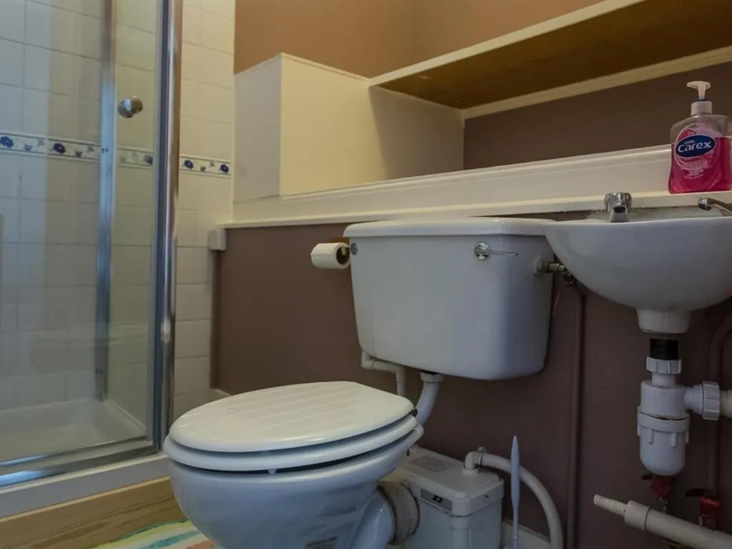 Bathroom in The Keyberry Hotel