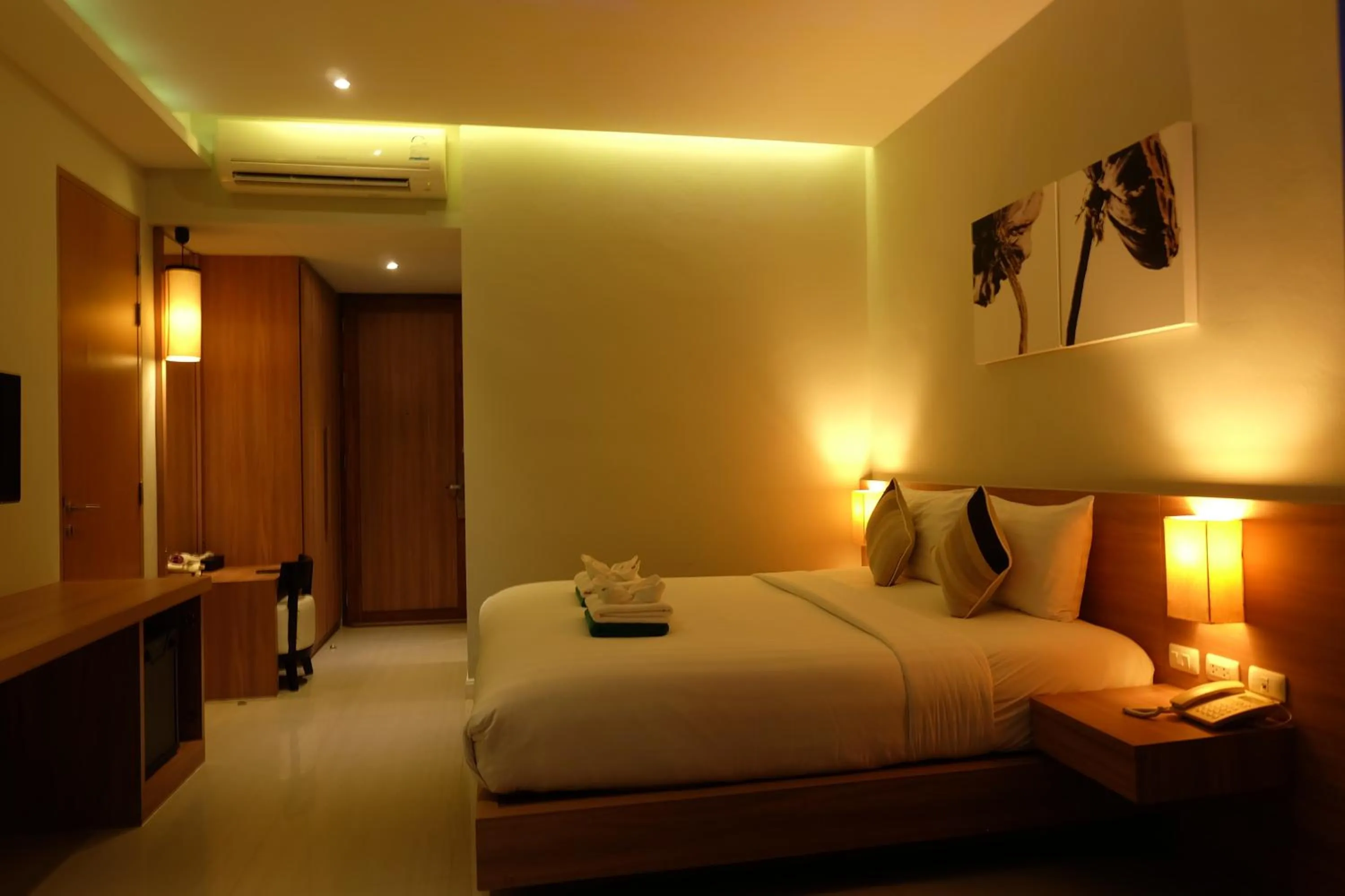 Bed in Khaolak Forest Resort