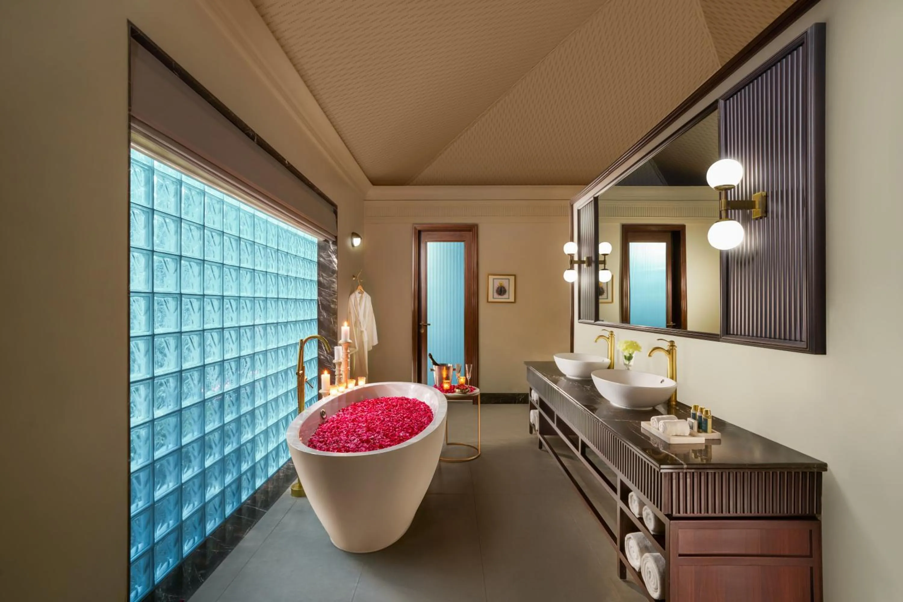 Bathroom in Anand Kashi by the Ganges Rishikesh - IHCL Seleqtions